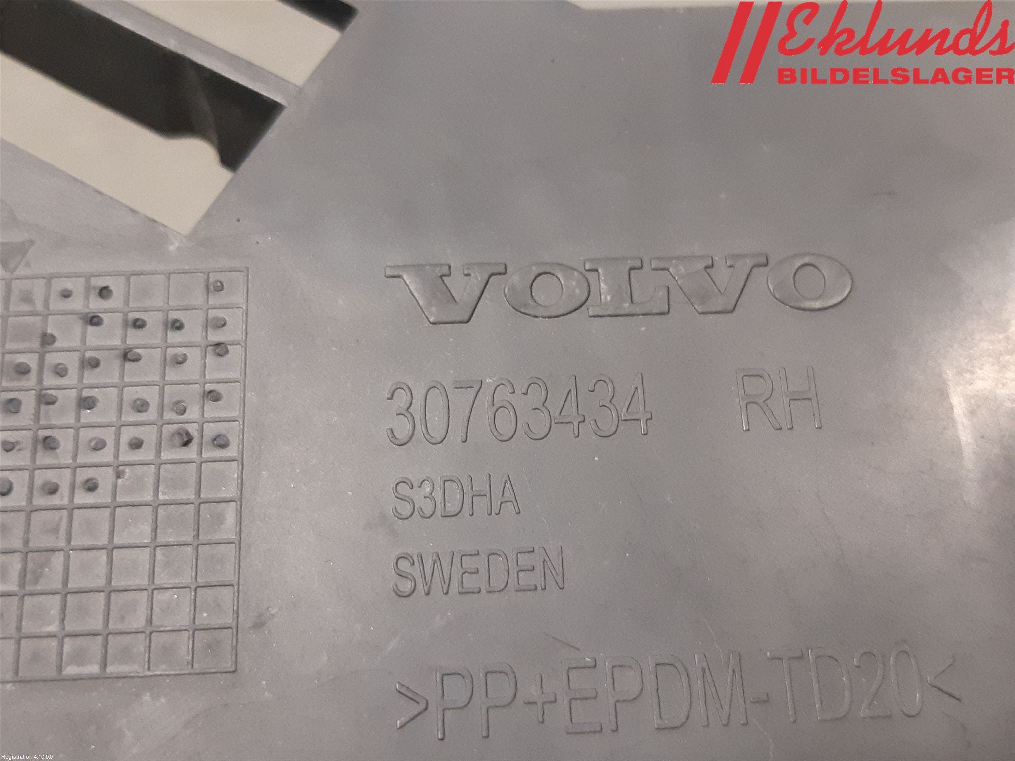 Volvo XC60 09-13 Strålkast Fästsarg