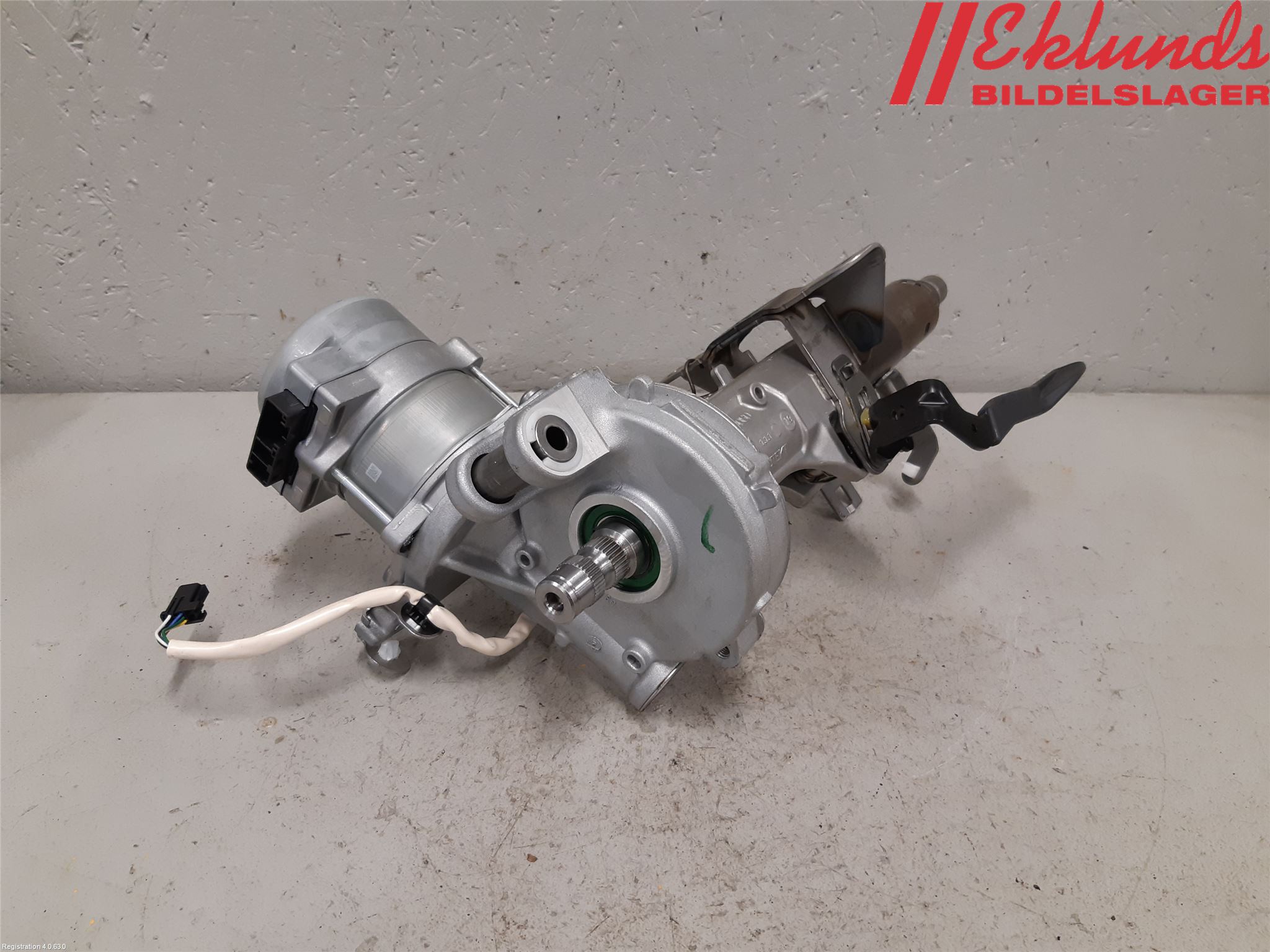 Toyota COROLLA 19- Rattaxelagg Med Inb Servo