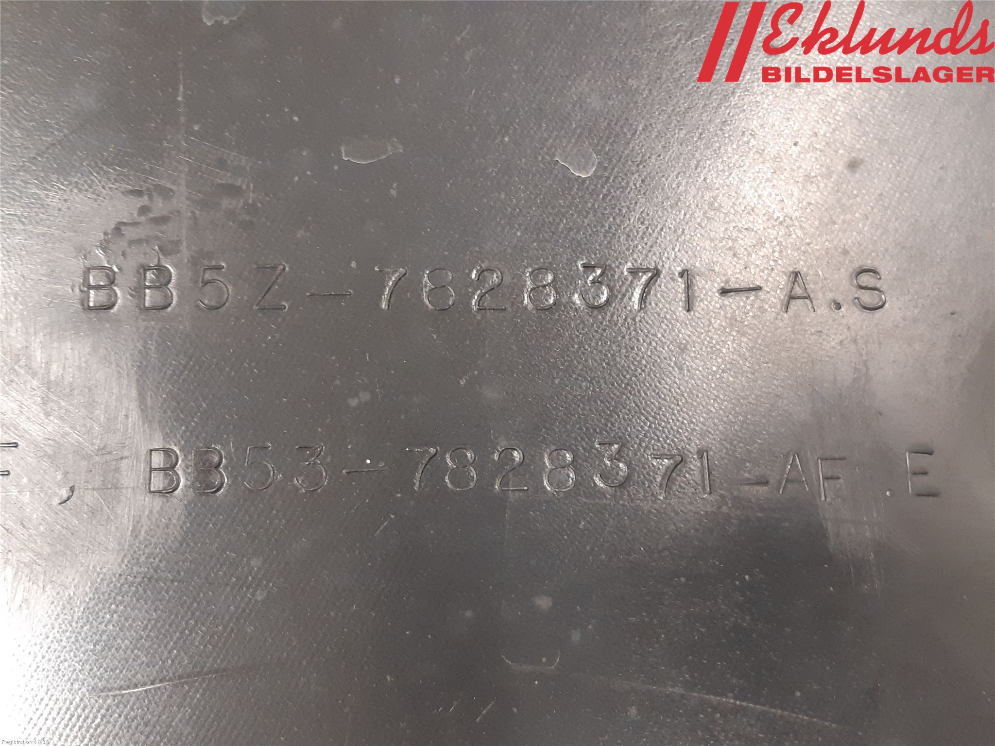 Ford EXPLORER 93-23 Skärm Inner