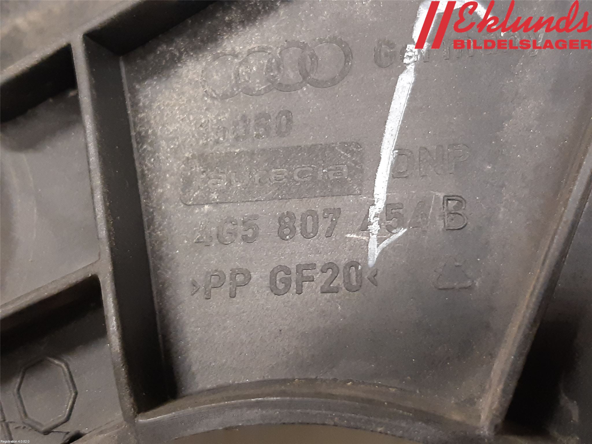 Audi A6/S6 4G 11-18 Stötfångarfäste Bak Hö