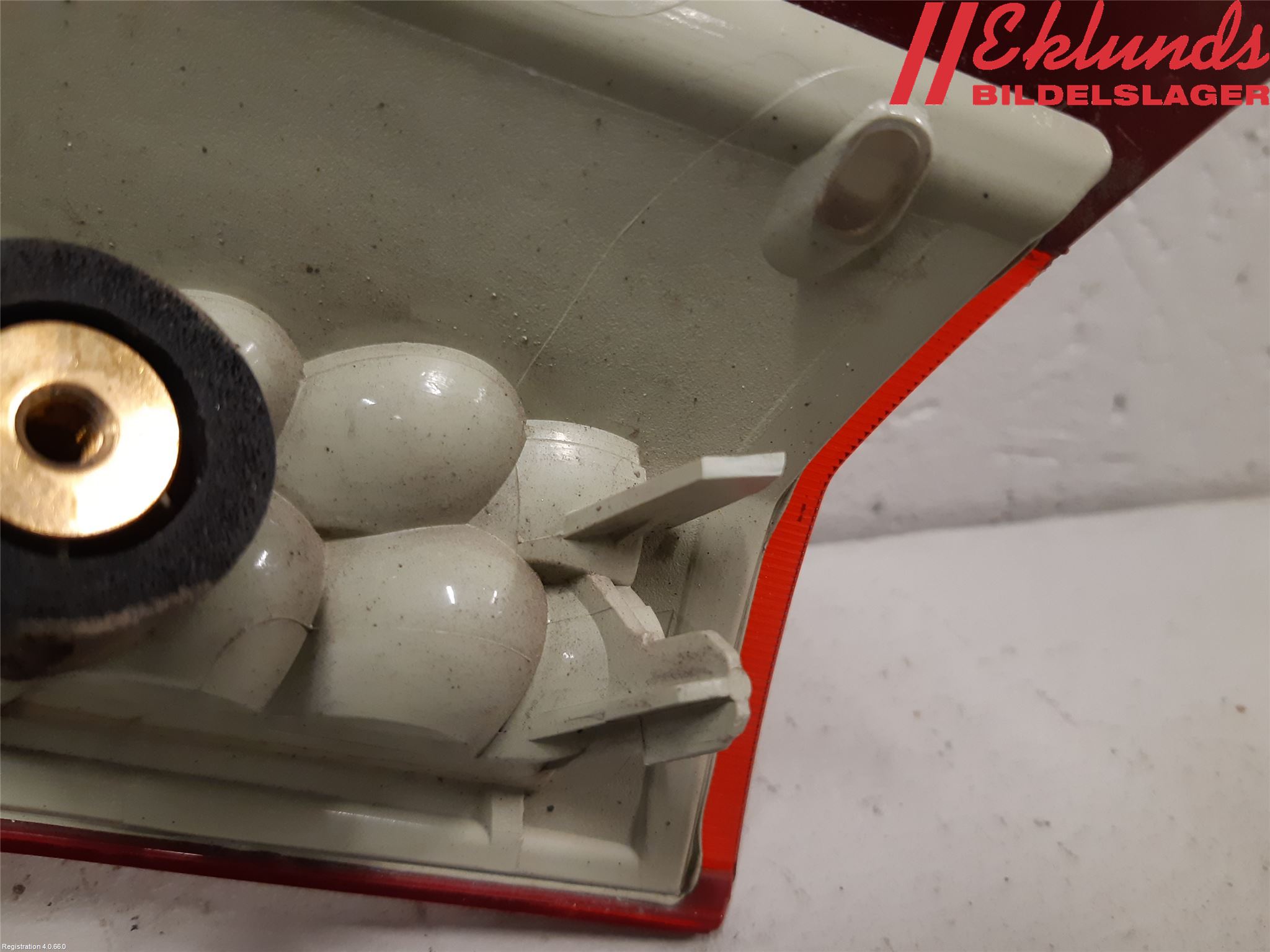 Volvo V70 08-13 Bakljus Lucka Hö