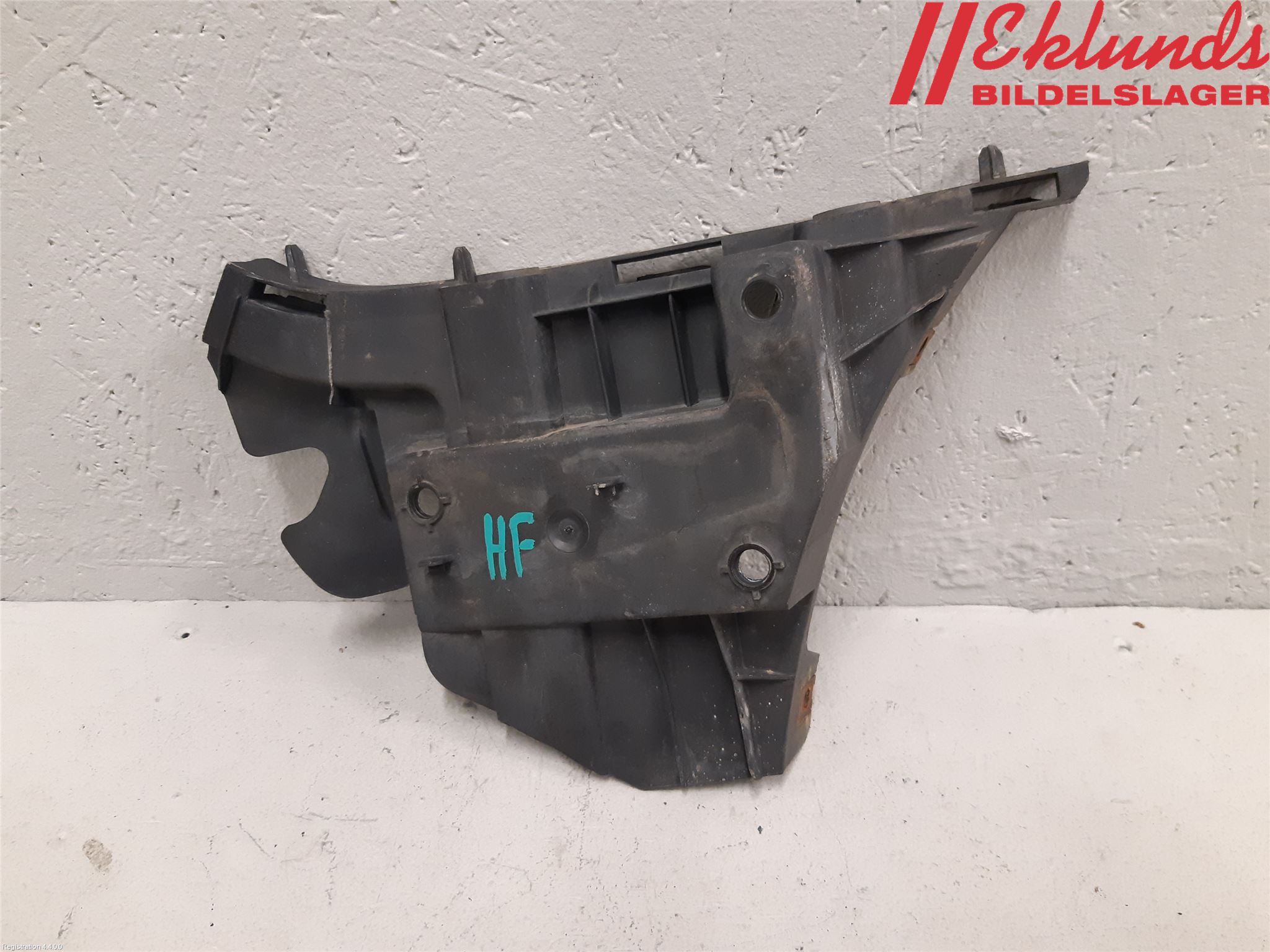 Volvo V70 08-13 Stötfångarfäste Fram Hö