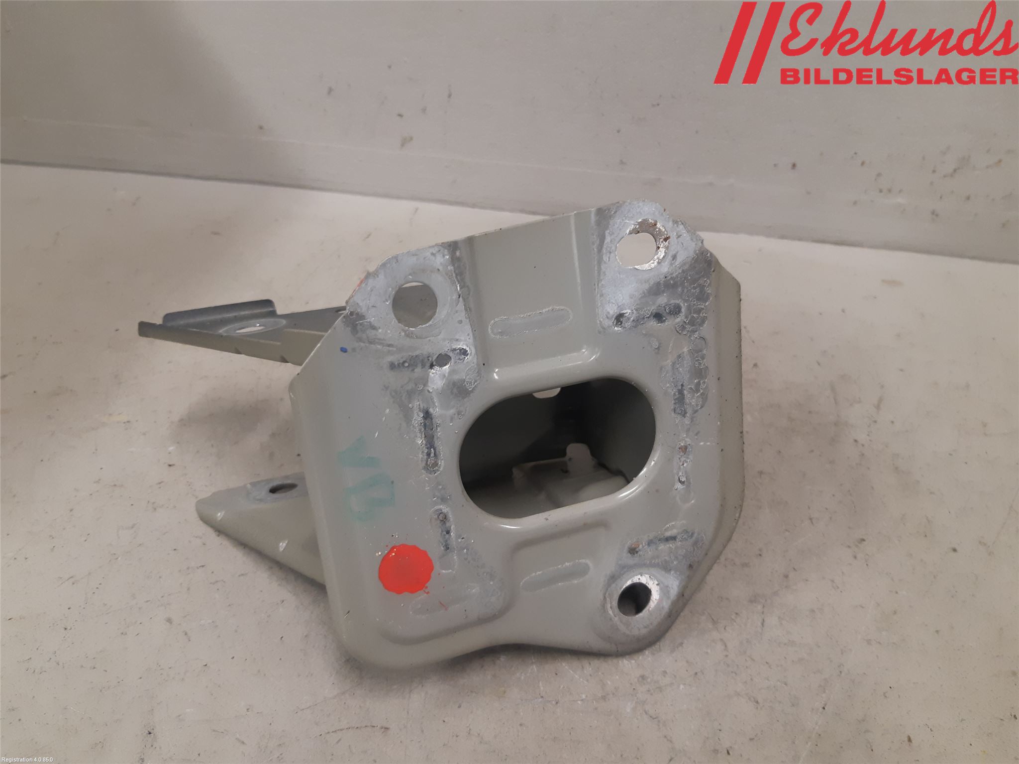 Volvo V90 17->> Stötfångarbärjärn Bak