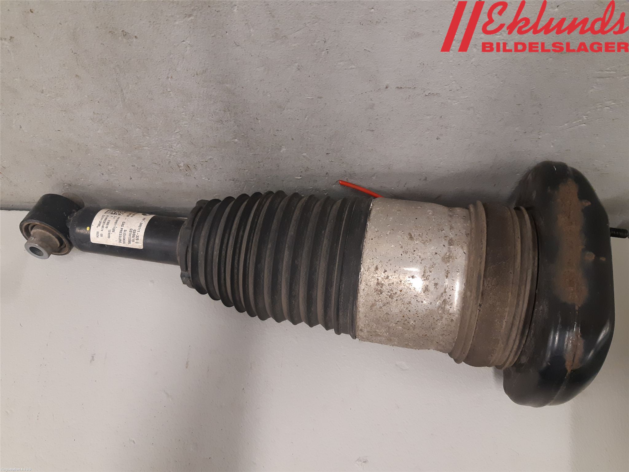 BMW 5 G30/G31/F90 17-23 Fjäderben Bak Vänster