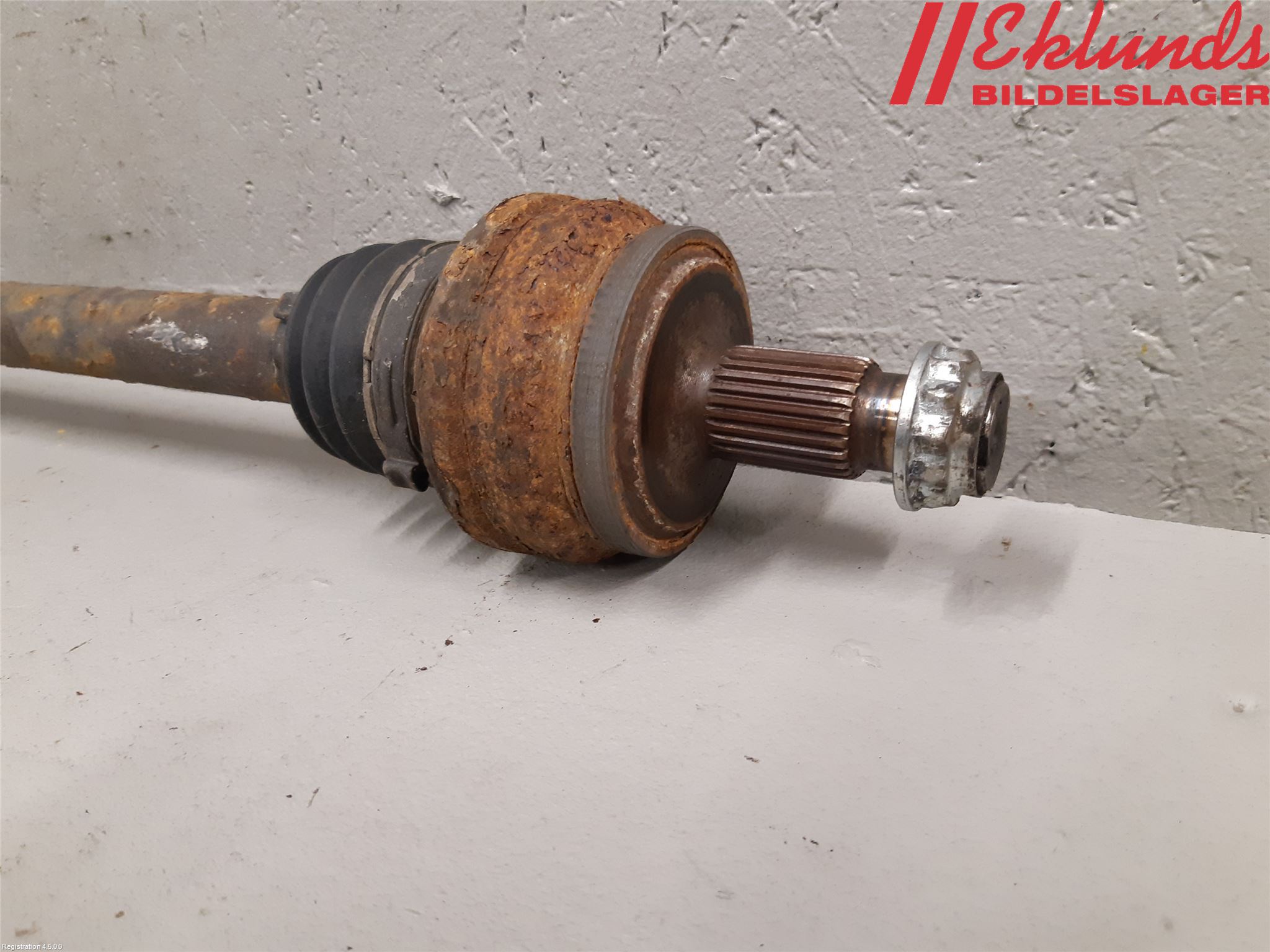 Mercedes-Benz MB C-KLASS (W204) 07-15 Drivaxel Bak Höger