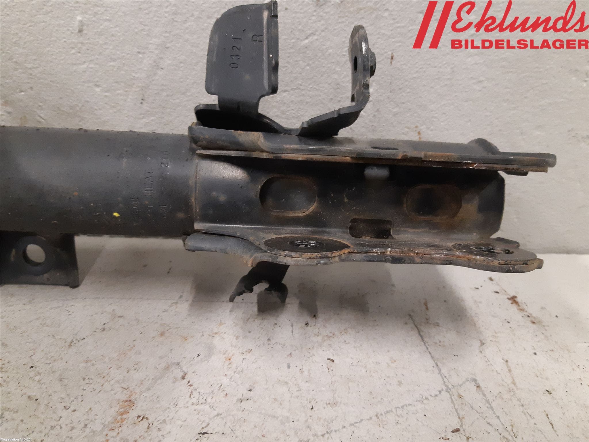 Ford FOCUS 19- Fjäderben Fram Höger