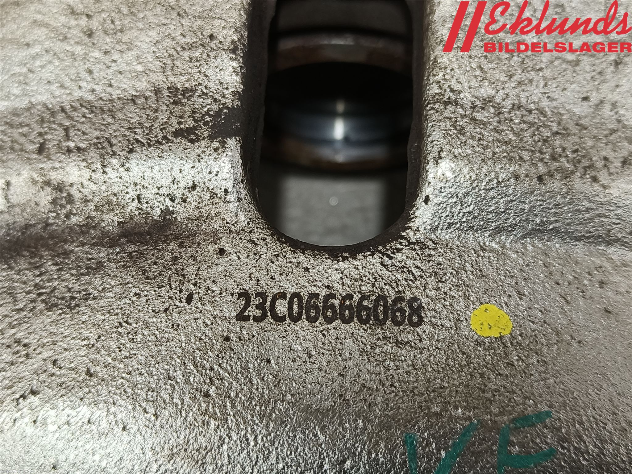 Volkswagen VW PASSAT 05-11 Bromsok Fram Vänster