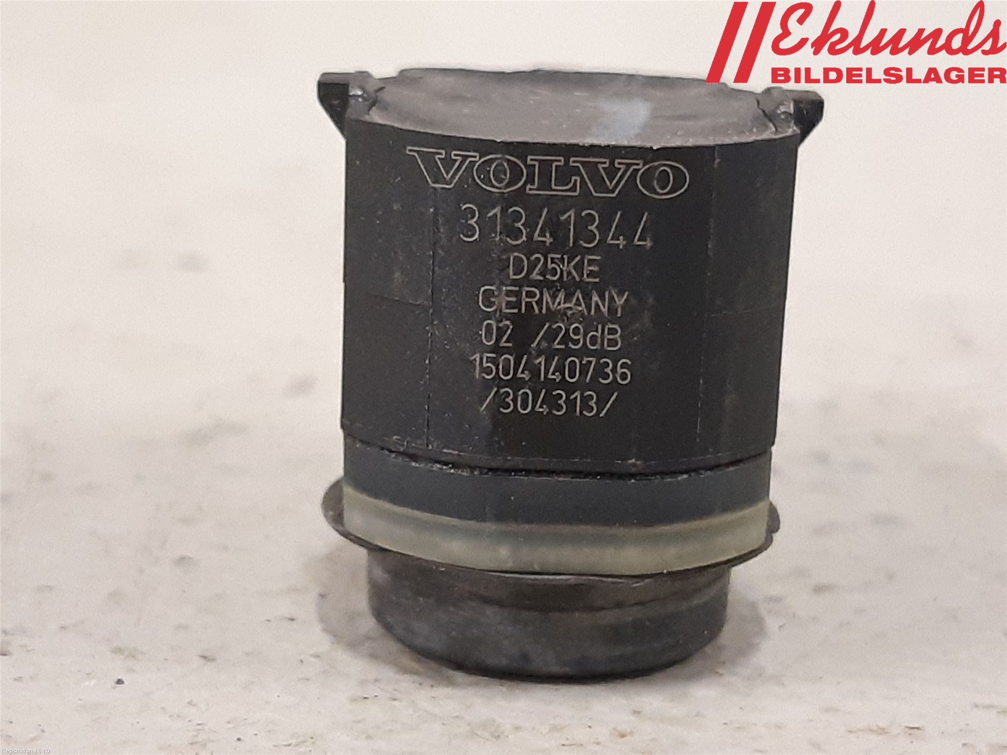 Volvo V40 CROSS COUNTRY 13-19 Parkeringshjälp Backsensor