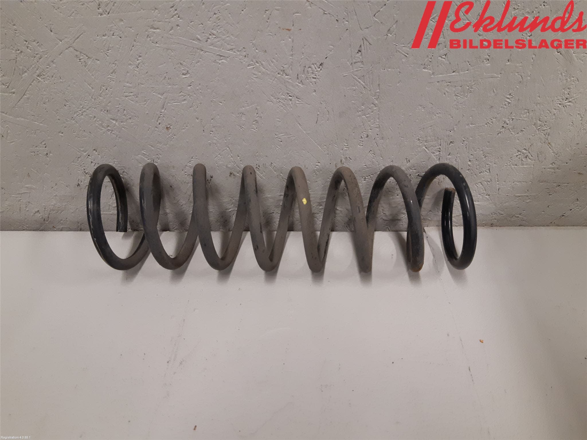 Volvo V40 CROSS COUNTRY 13-19 Fjäder Bak