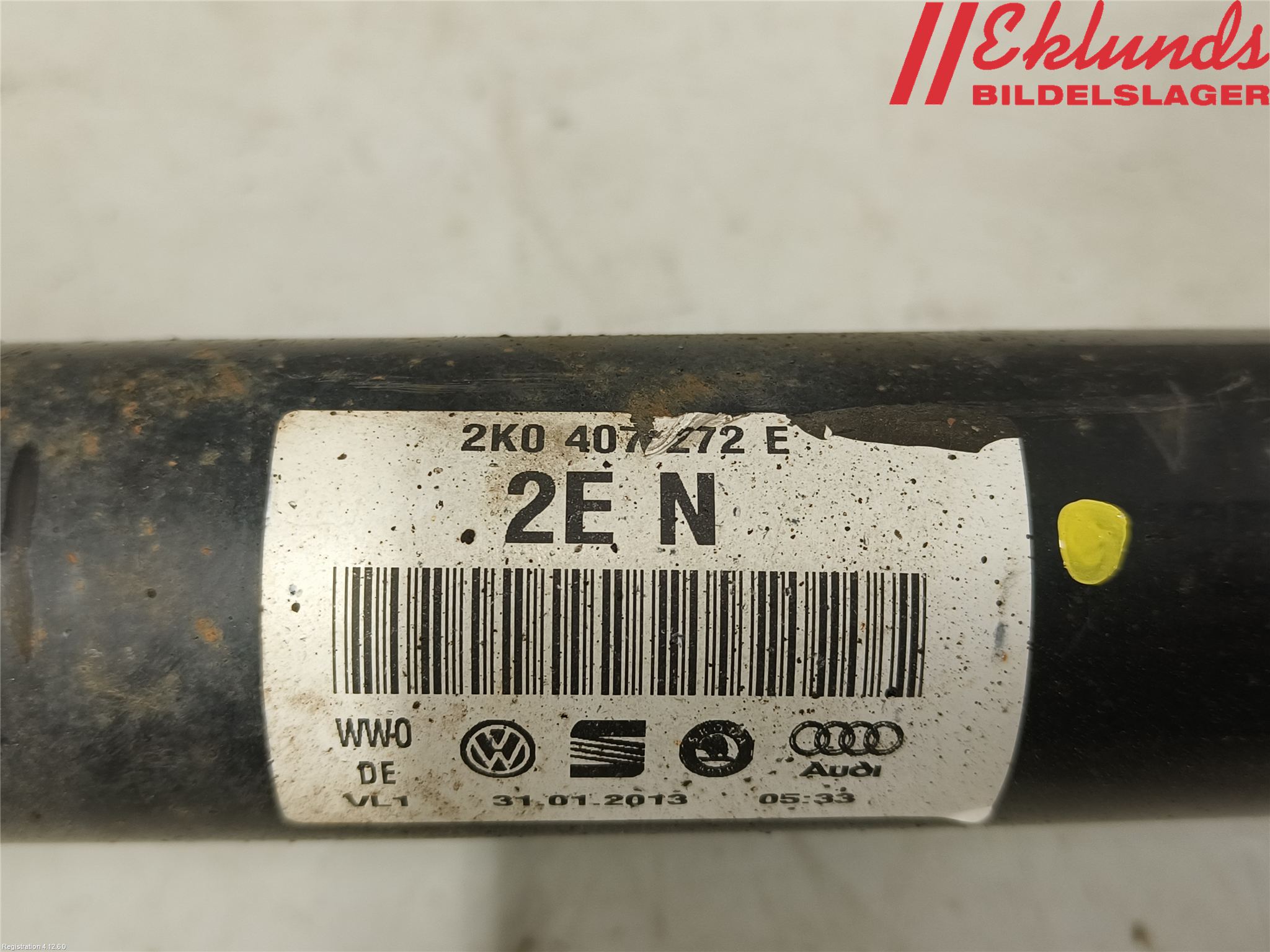 Volkswagen VW CADDY 11-15 Drivaxel Fram Höger