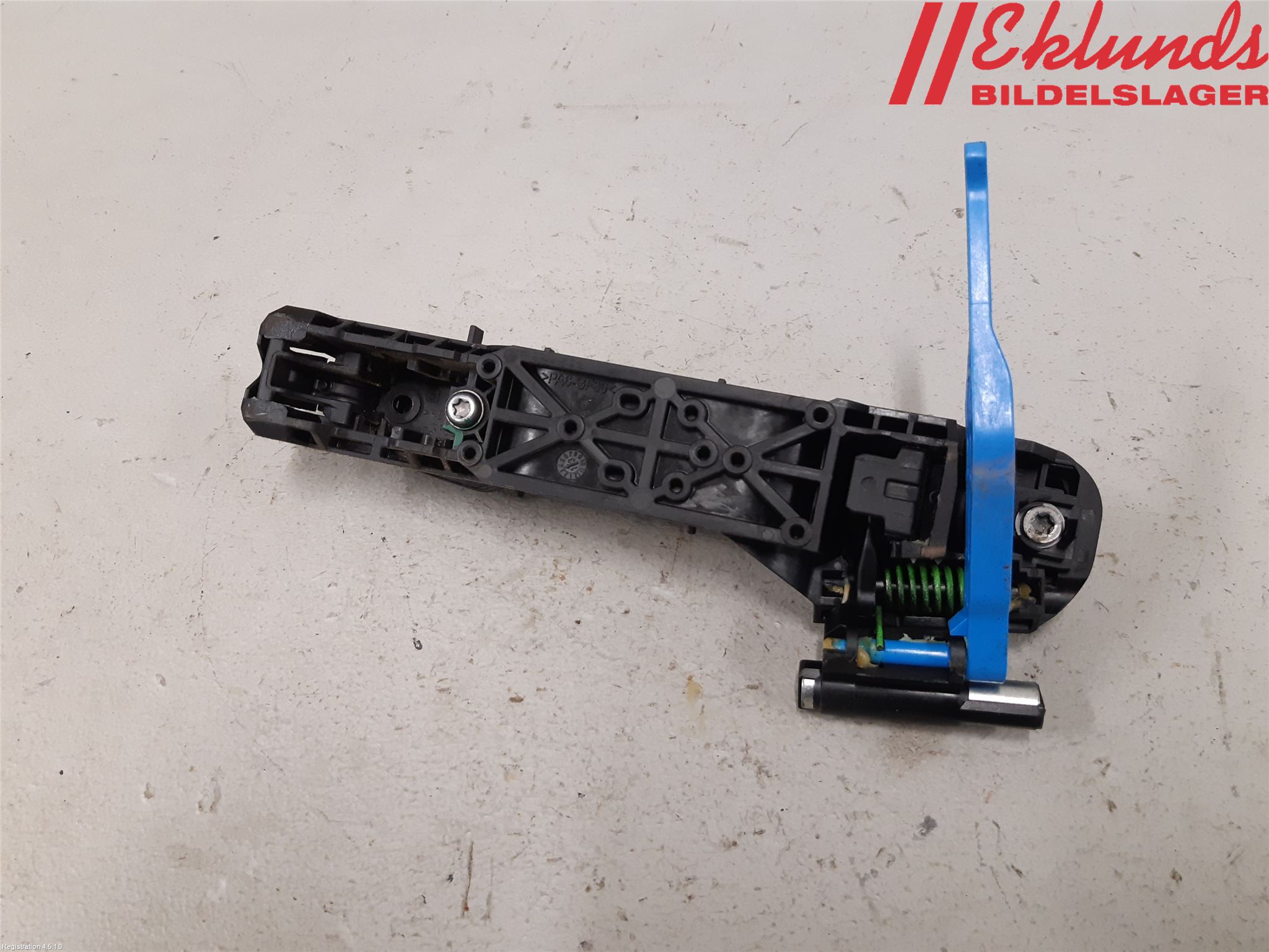 Toyota YARIS XP130 12-14 Dörrhandtag Yttre Vä