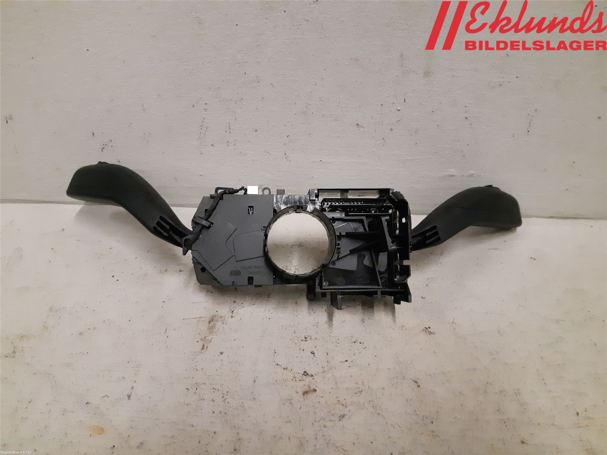 Volkswagen VW AMAROK 2H 10-22 Spakcentral