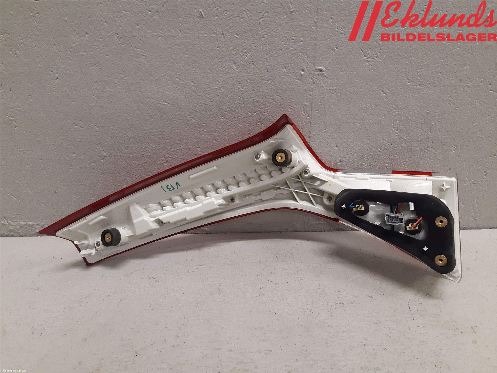 Volvo V70 14-16 Bakljus Lucka Vä