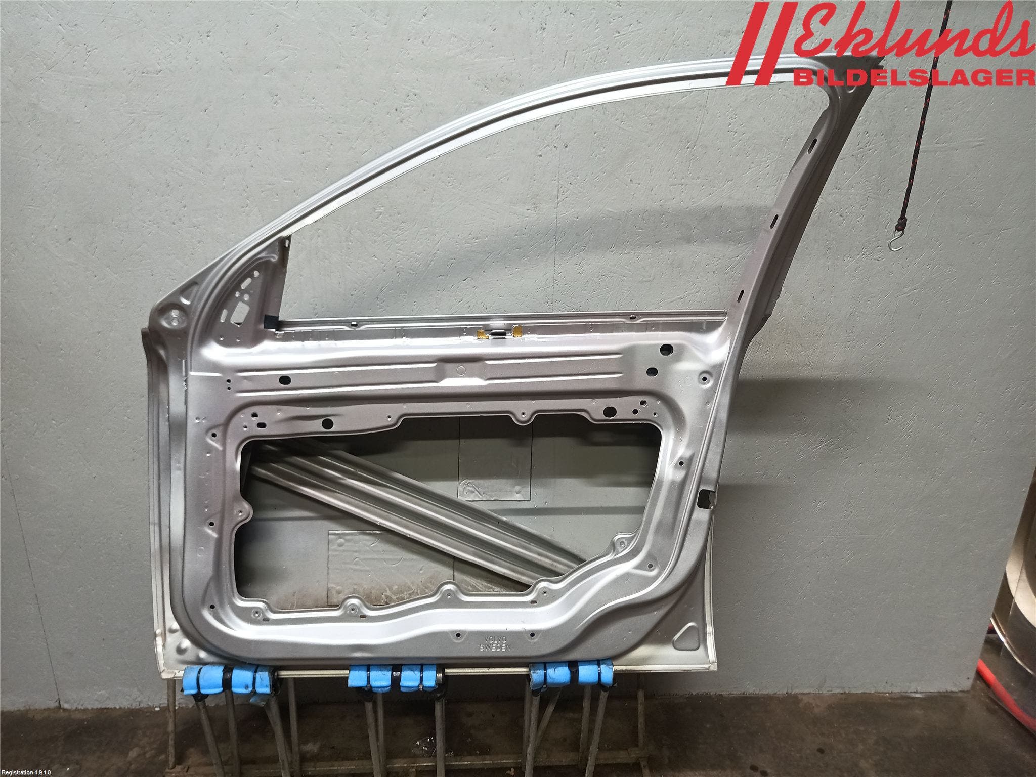 Volvo V70 08-13 Dörr Fram Höger