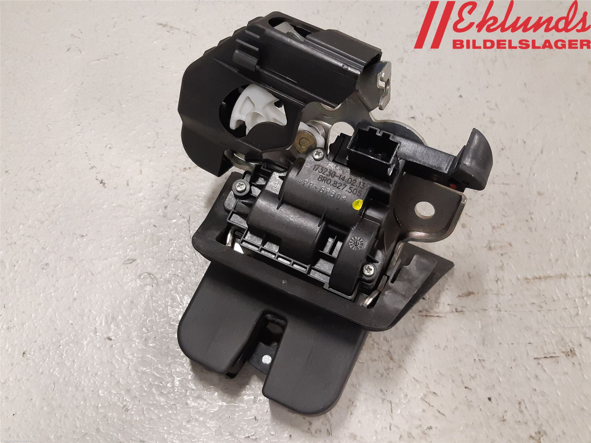 Audi A4 ALLROAD 09-16 Låskista Baklucka