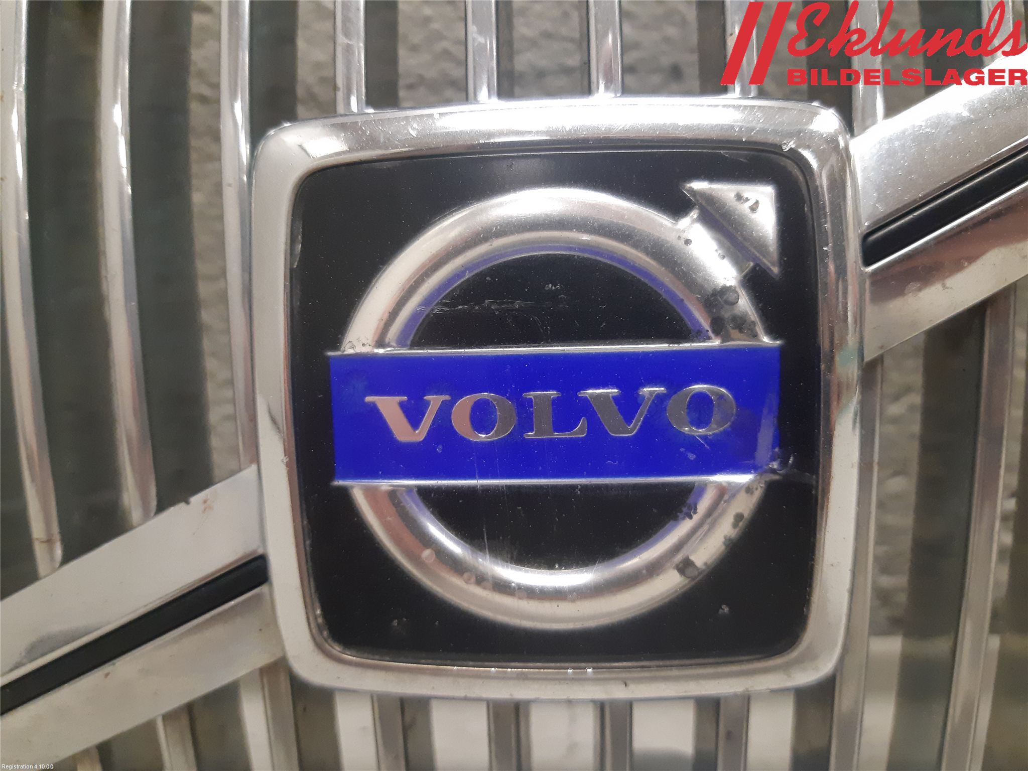 Volvo V70 00-04 Grill Komp