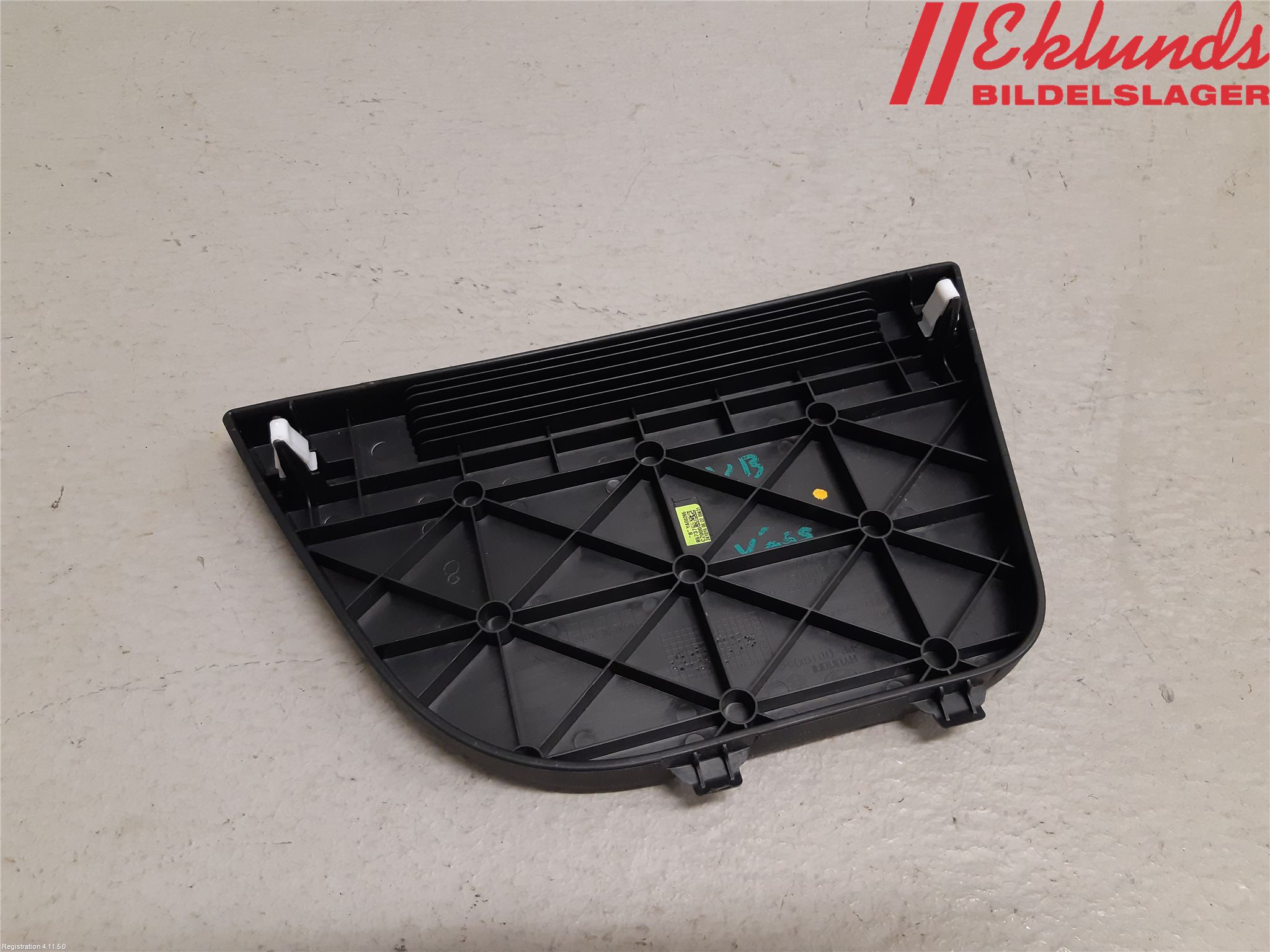 Hyundai TUCSON 05- Inrbagagerumklädsel-Golv