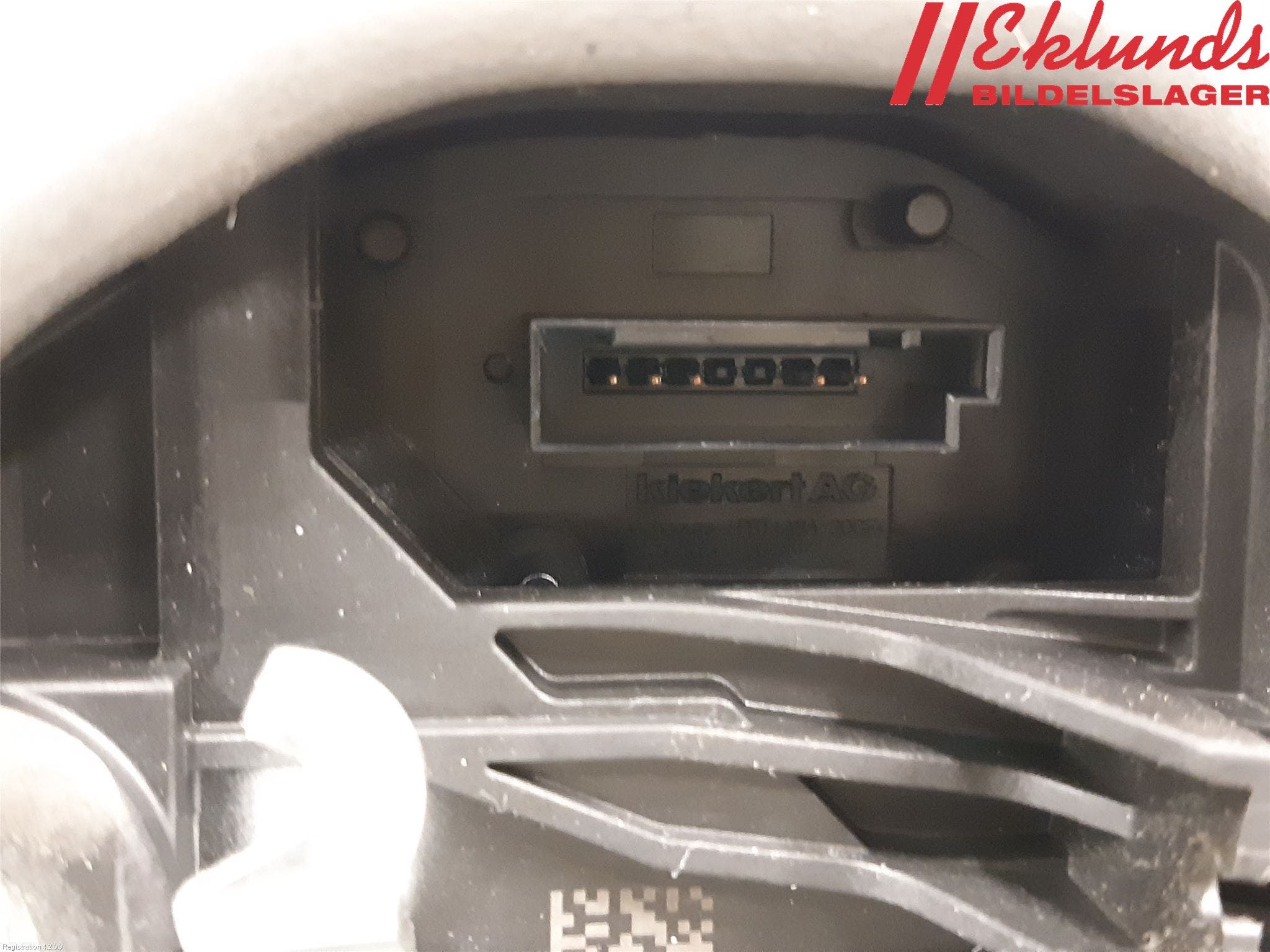 BMW 1 F20/F21 11-19 Låskista-Dörrlås