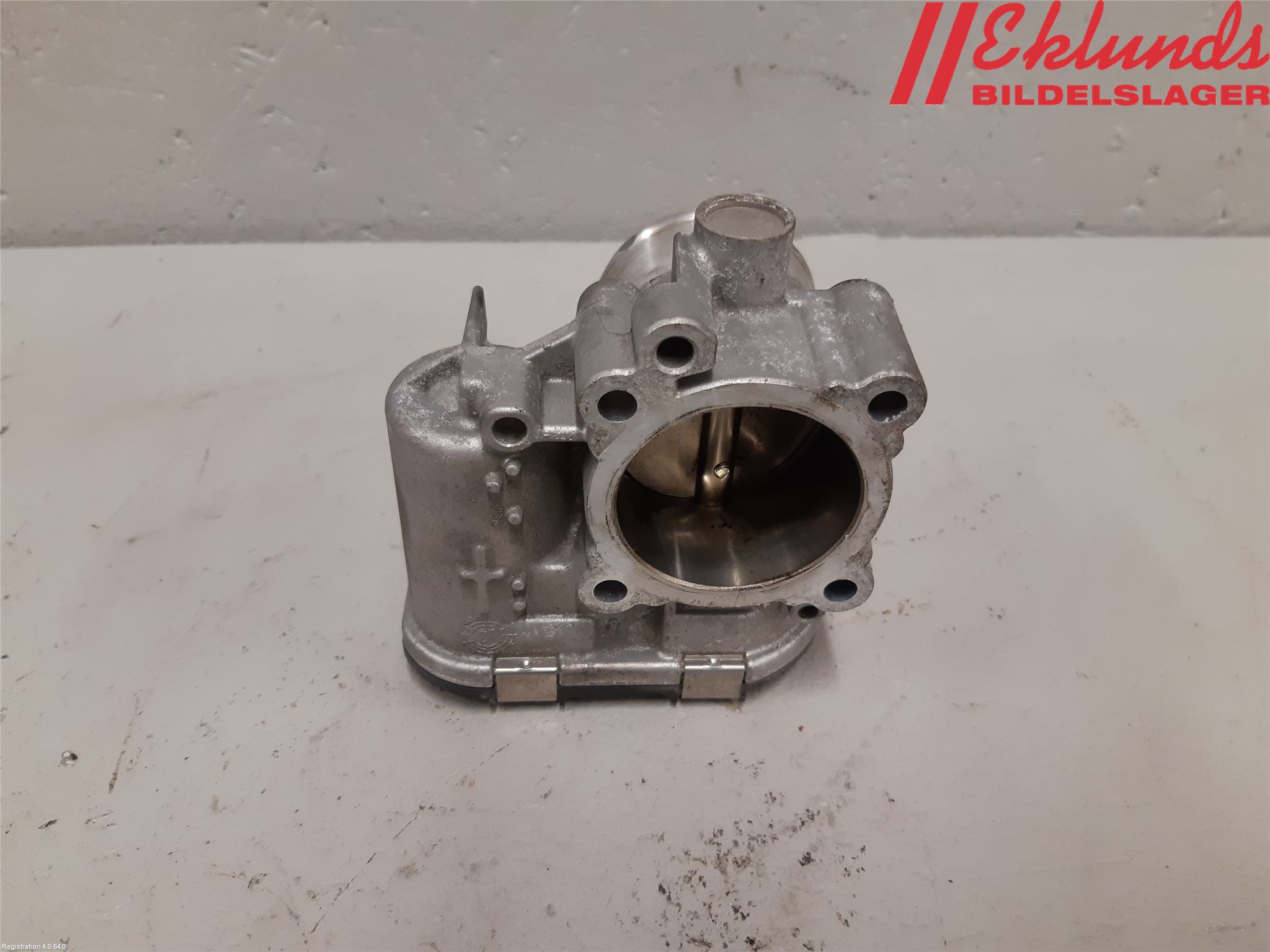 Volvo V40 12-19 Injspjällhus