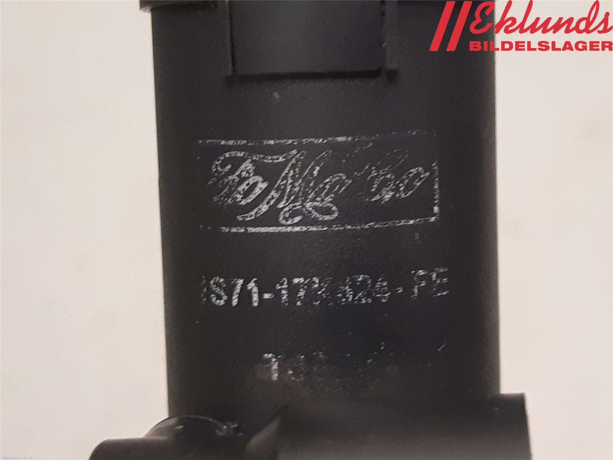 Volvo V70 05-08 Spolarpump Vindruta