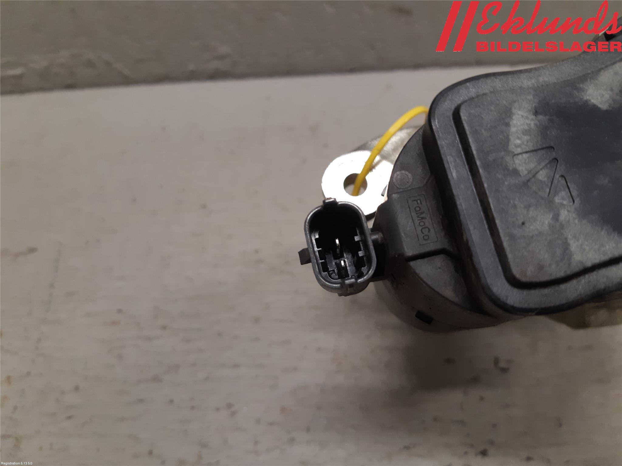 Volkswagen VW TRANSP/CARAVELLE/CALIFORNIA T8 25- Bromsok Bak Vänster