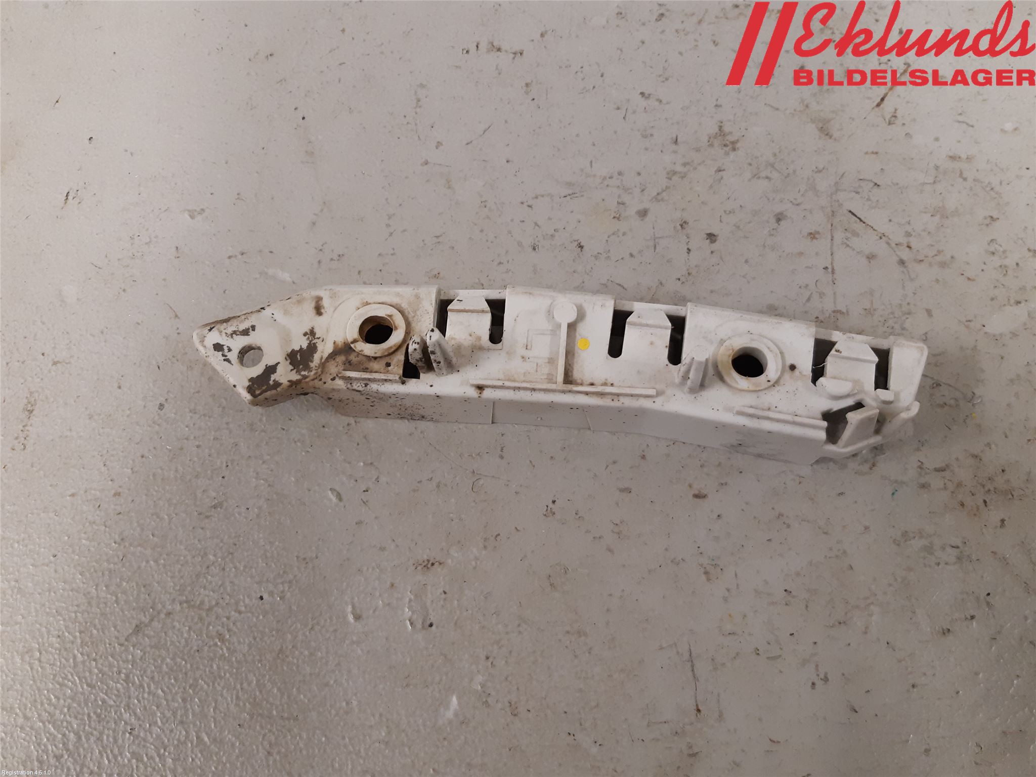 Ford FOCUS 11-14 Stötfångarfäste Fram Vä
