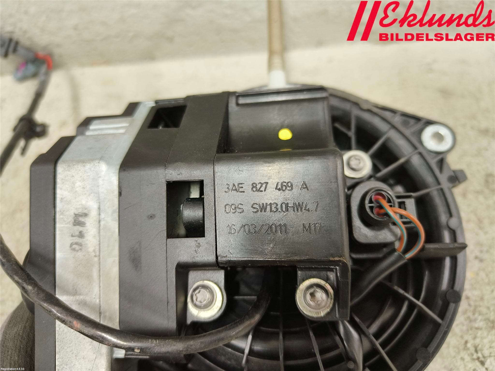 Volkswagen VW PASSAT 11-14 Bakluckehandtag