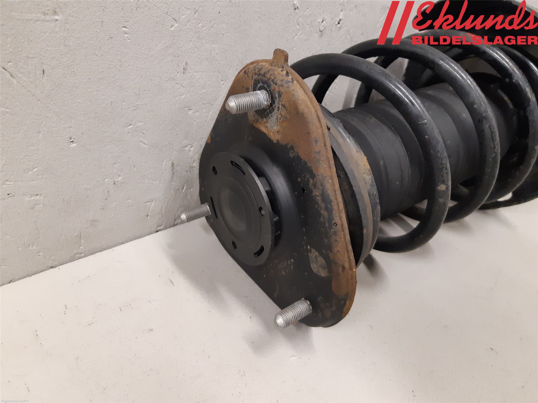 Toyota COROLLA 19- Fjäderben Fram Höger