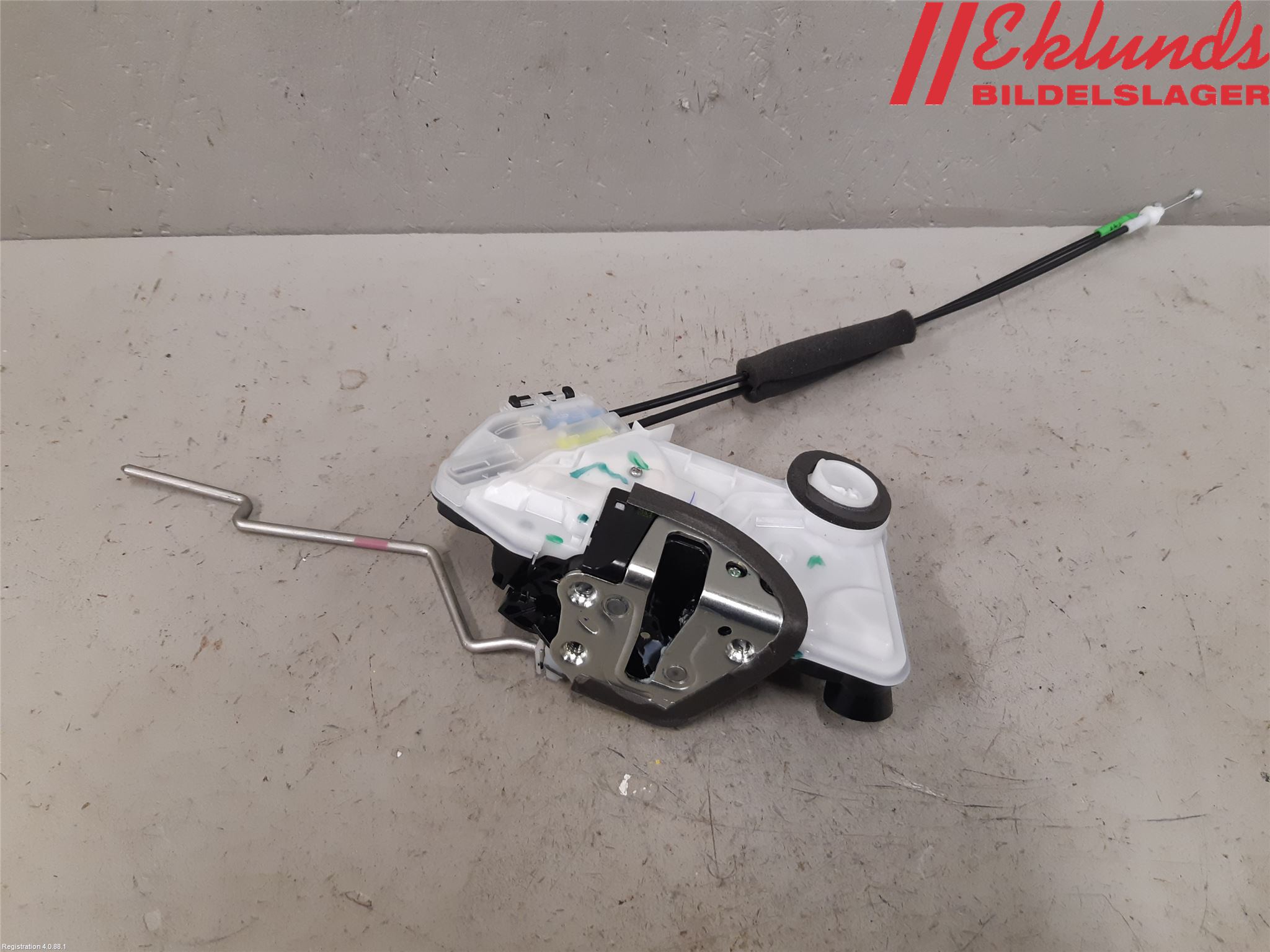 Toyota COROLLA 19- Låskista-Dörrlås