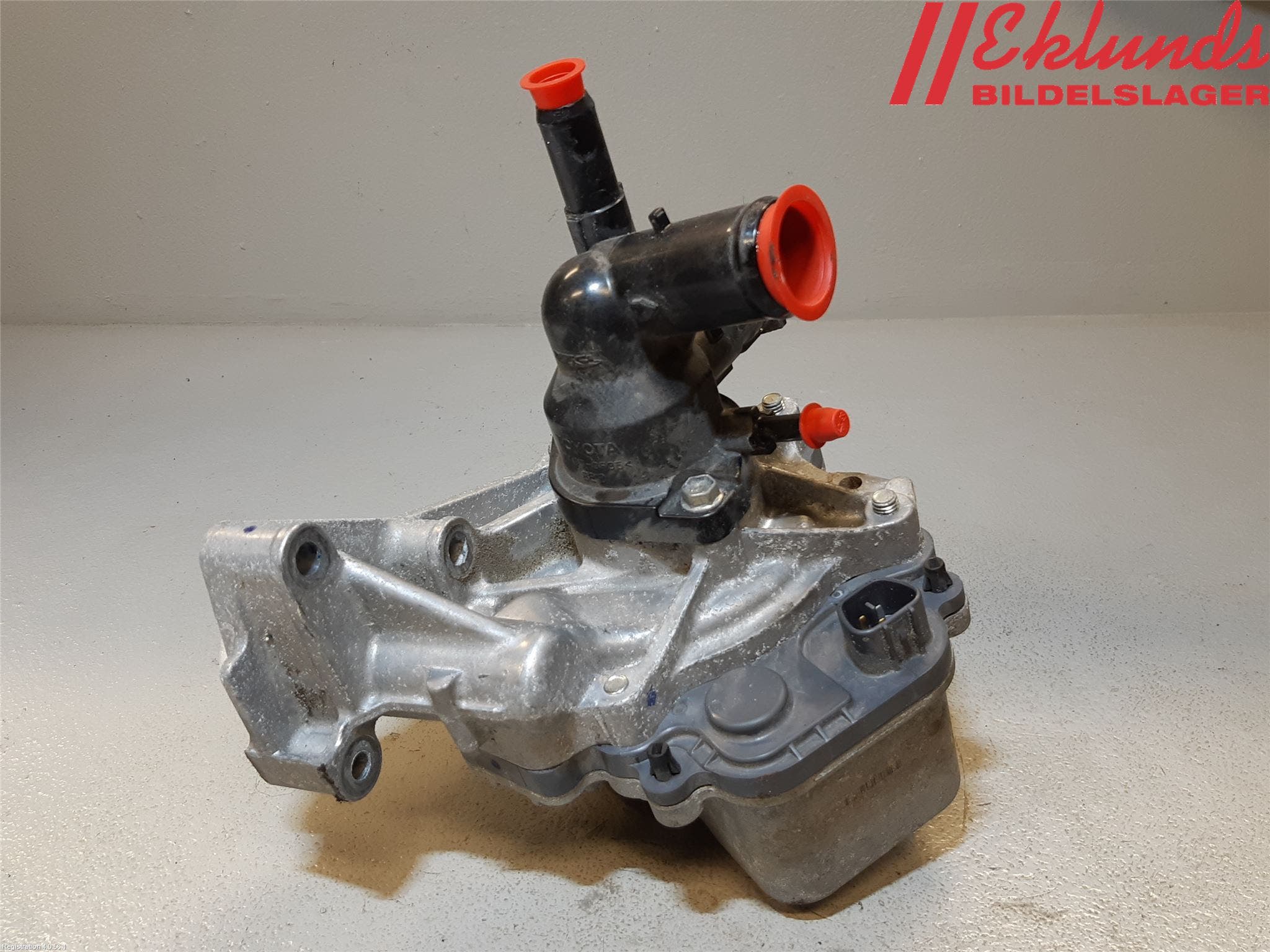 Toyota YARIS XP130 15-20 Vattenpump