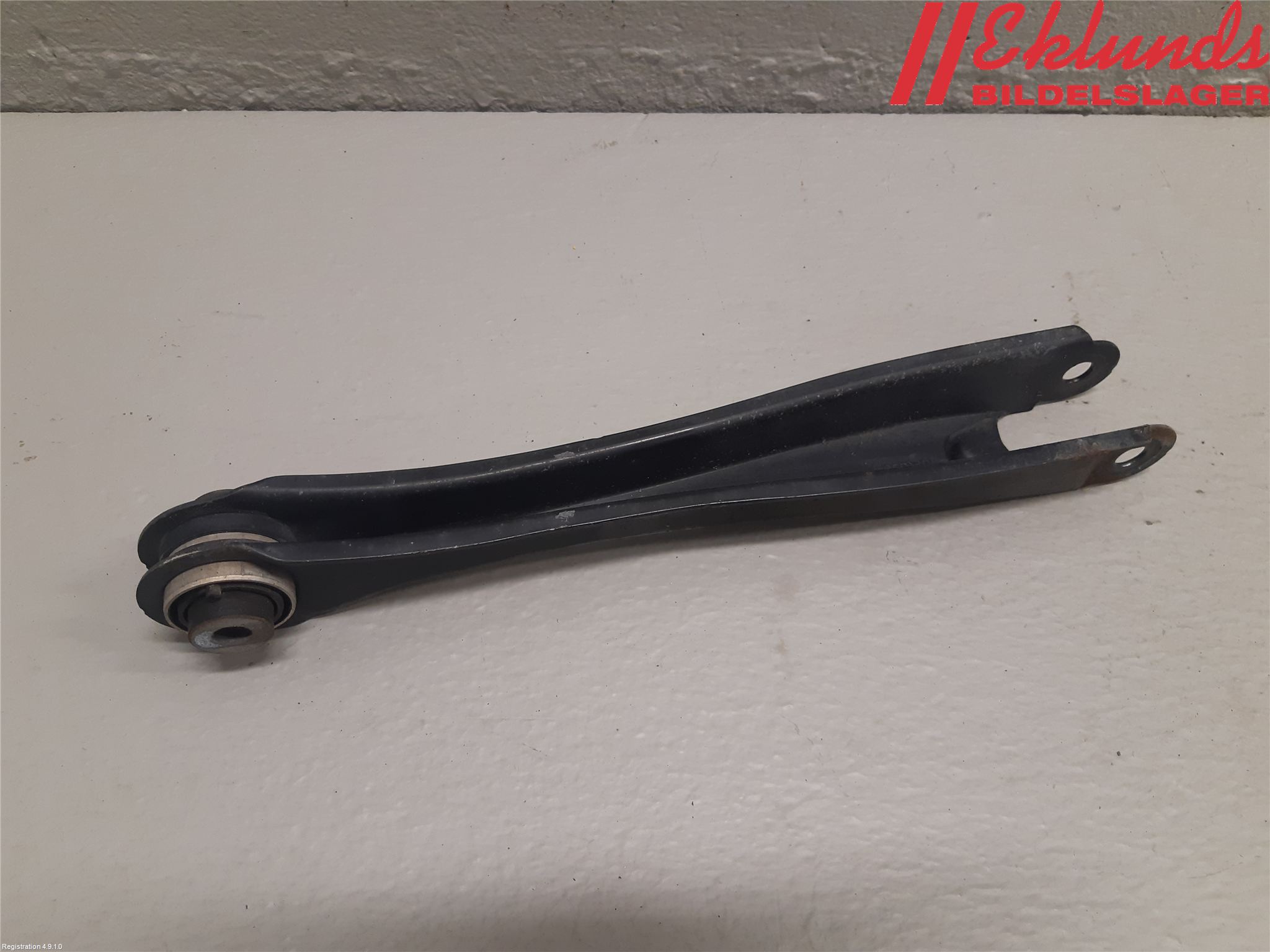 Volvo V60 19- Bärarm Bak Höger