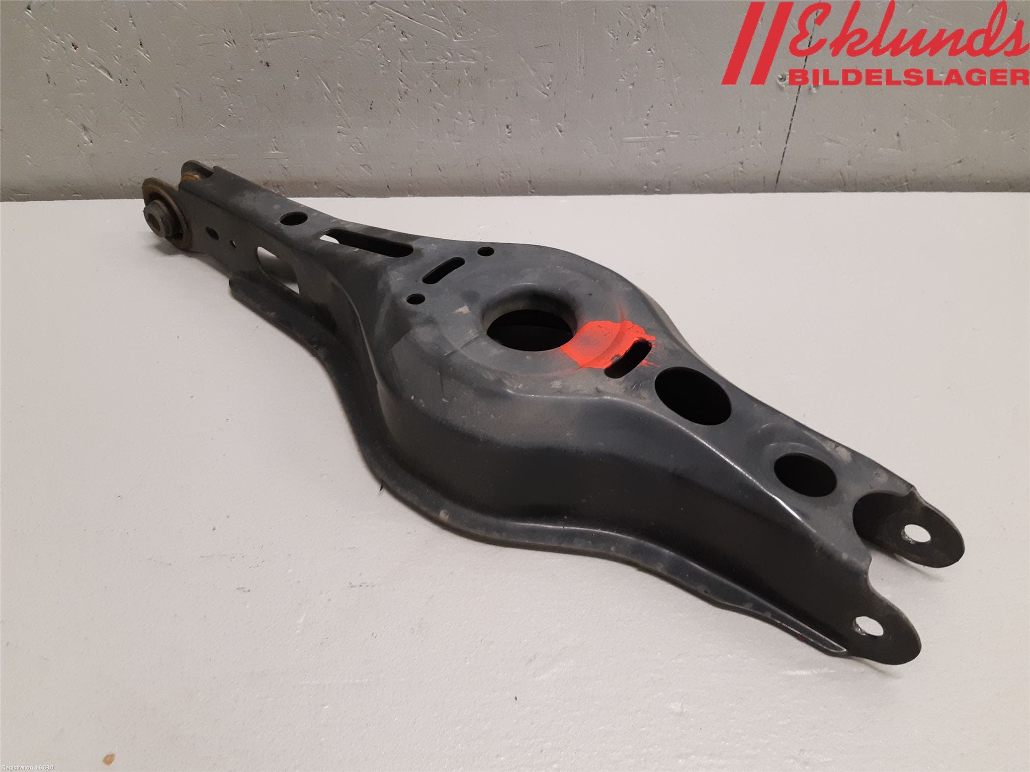 Toyota COROLLA 19- Bärarm Bak Vänster