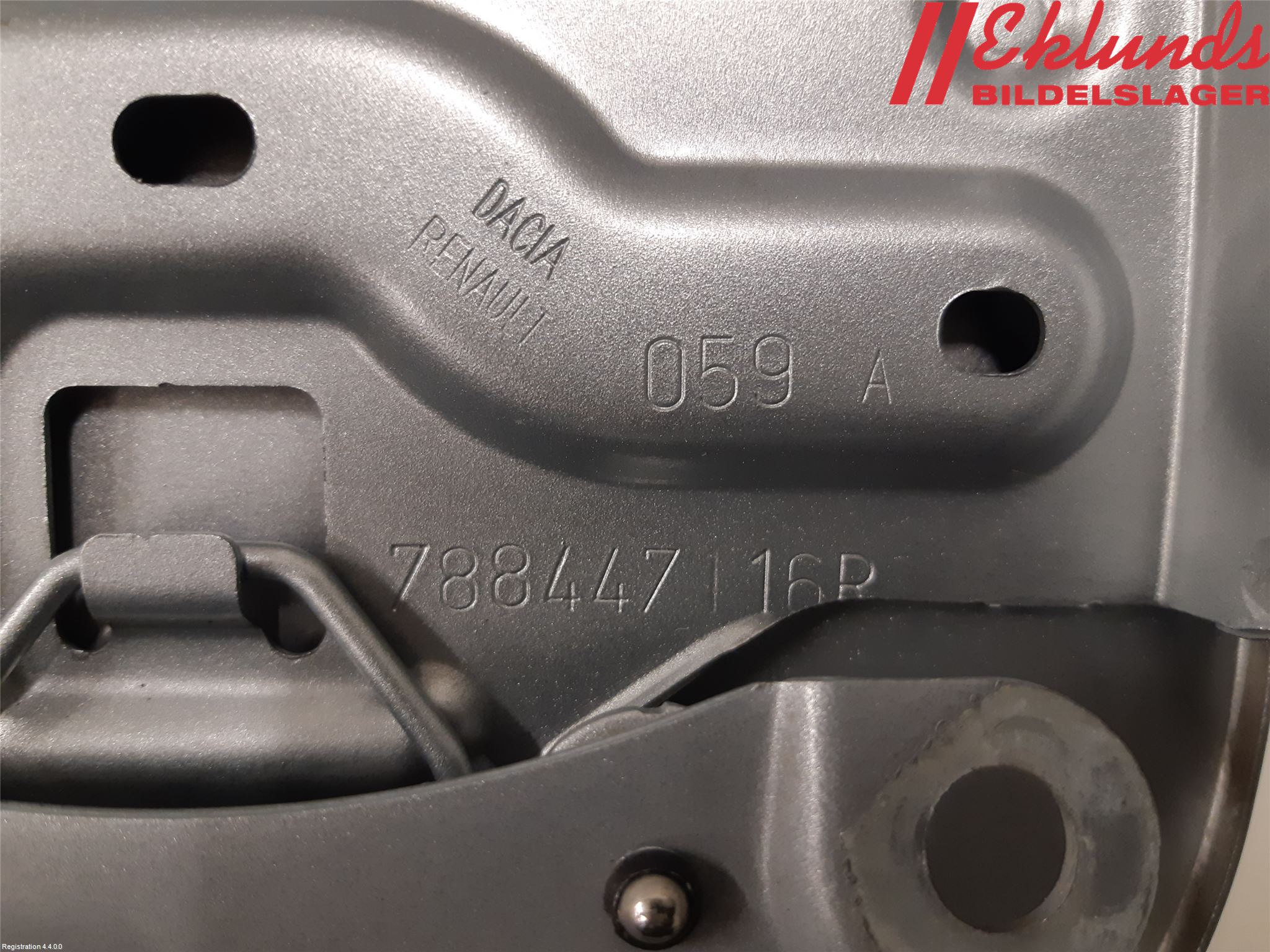 Dacia SANDERO/STEPWAY 13-20 Tanklucka