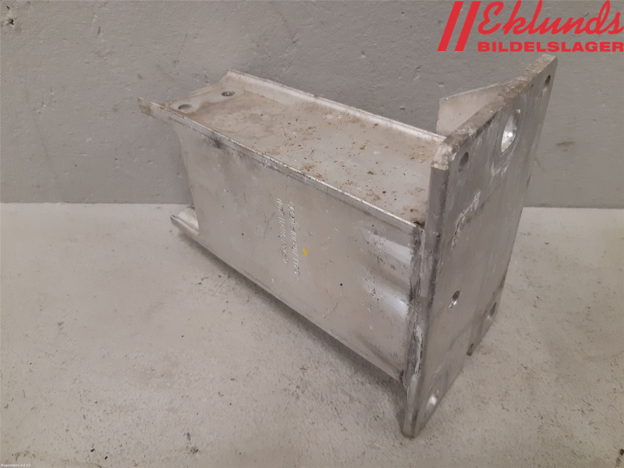 Audi A4/S4 08-11 Stötfångarbärjärn Fram