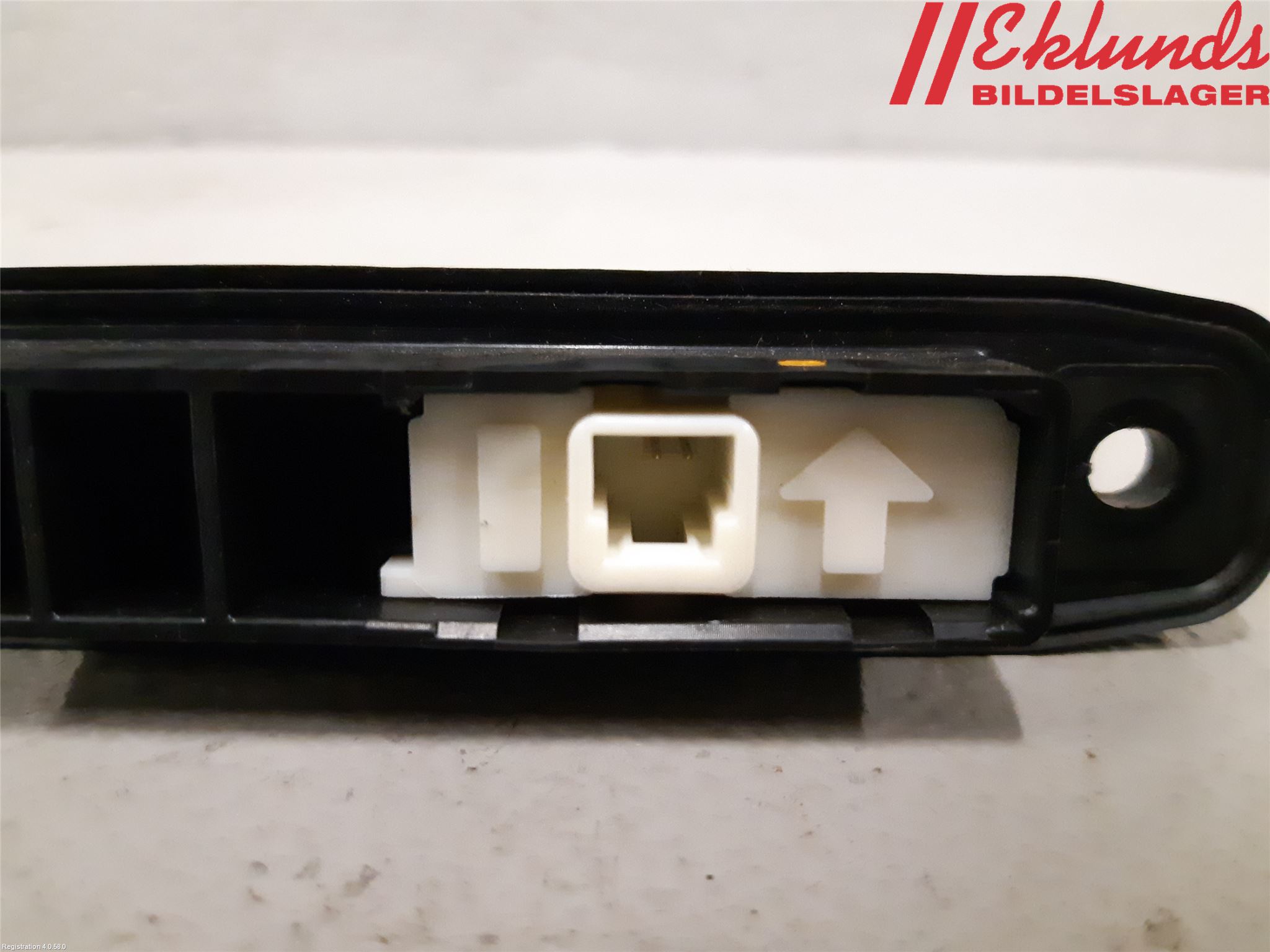 Toyota AVENSIS 09-15 Bakluckehandtag