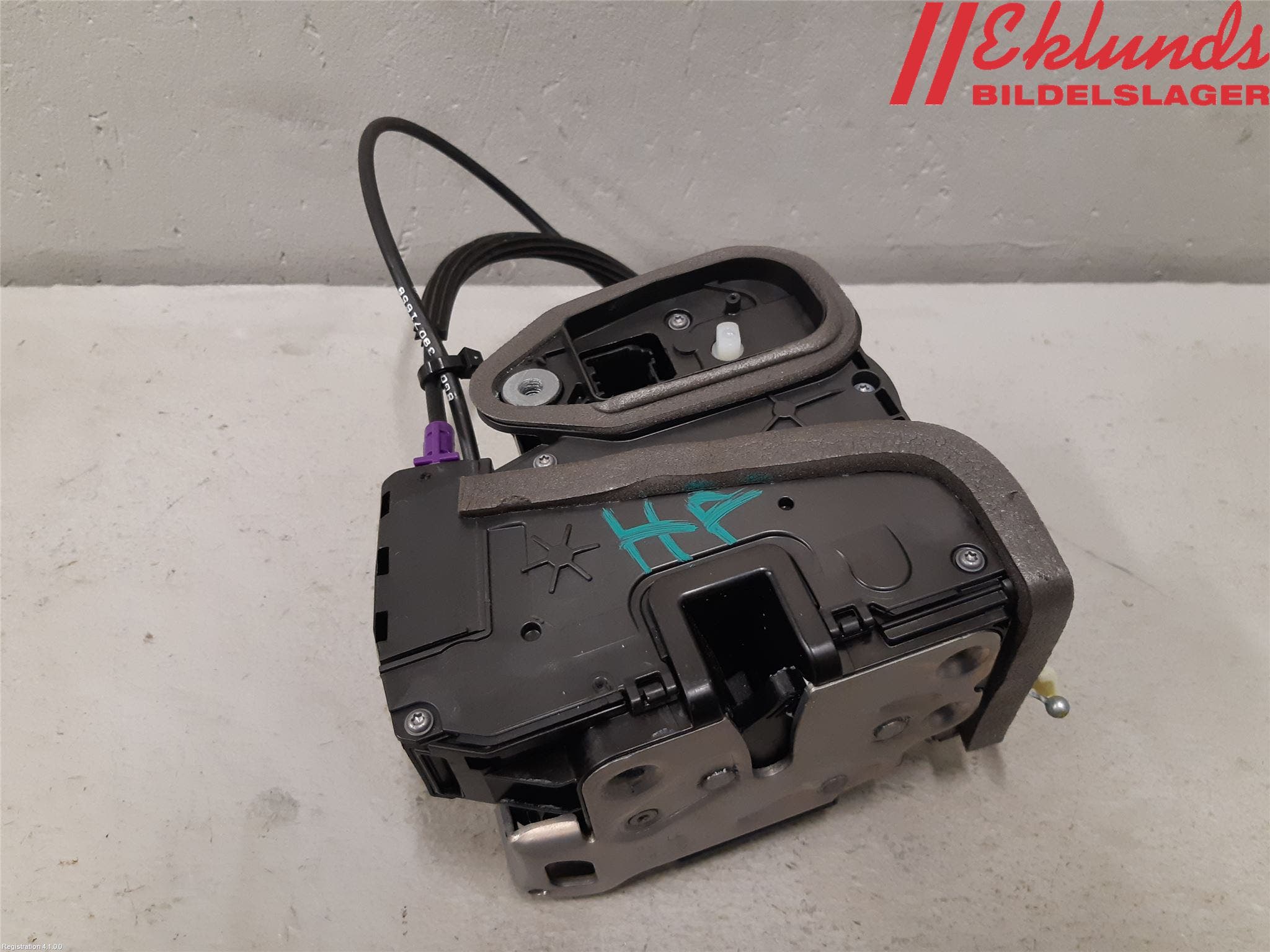 Opel INSIGNIA 17- Låskista-Dörrlås