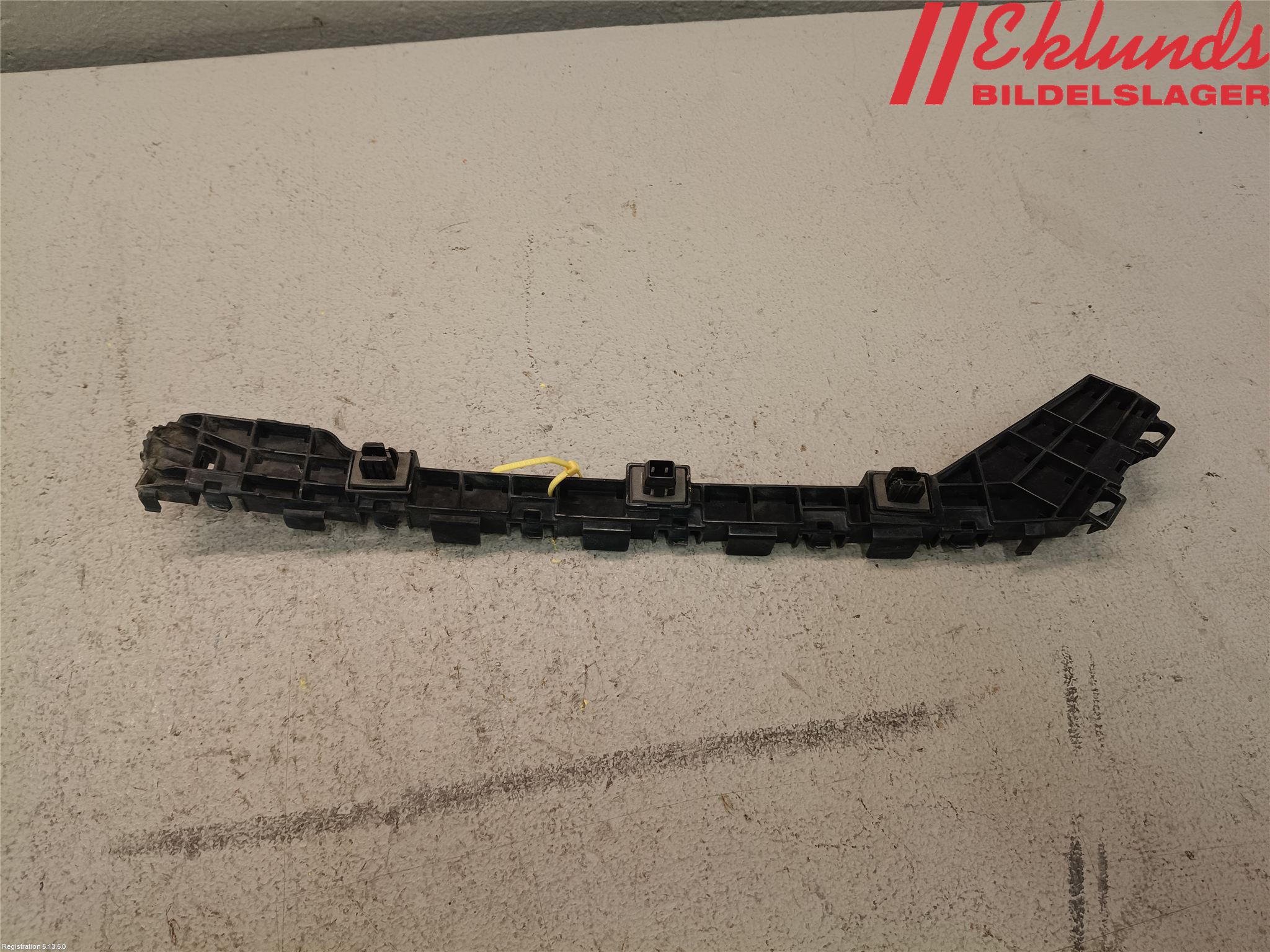 Honda CIVIC 17-22 Stötfångarfäste Bak Vä
