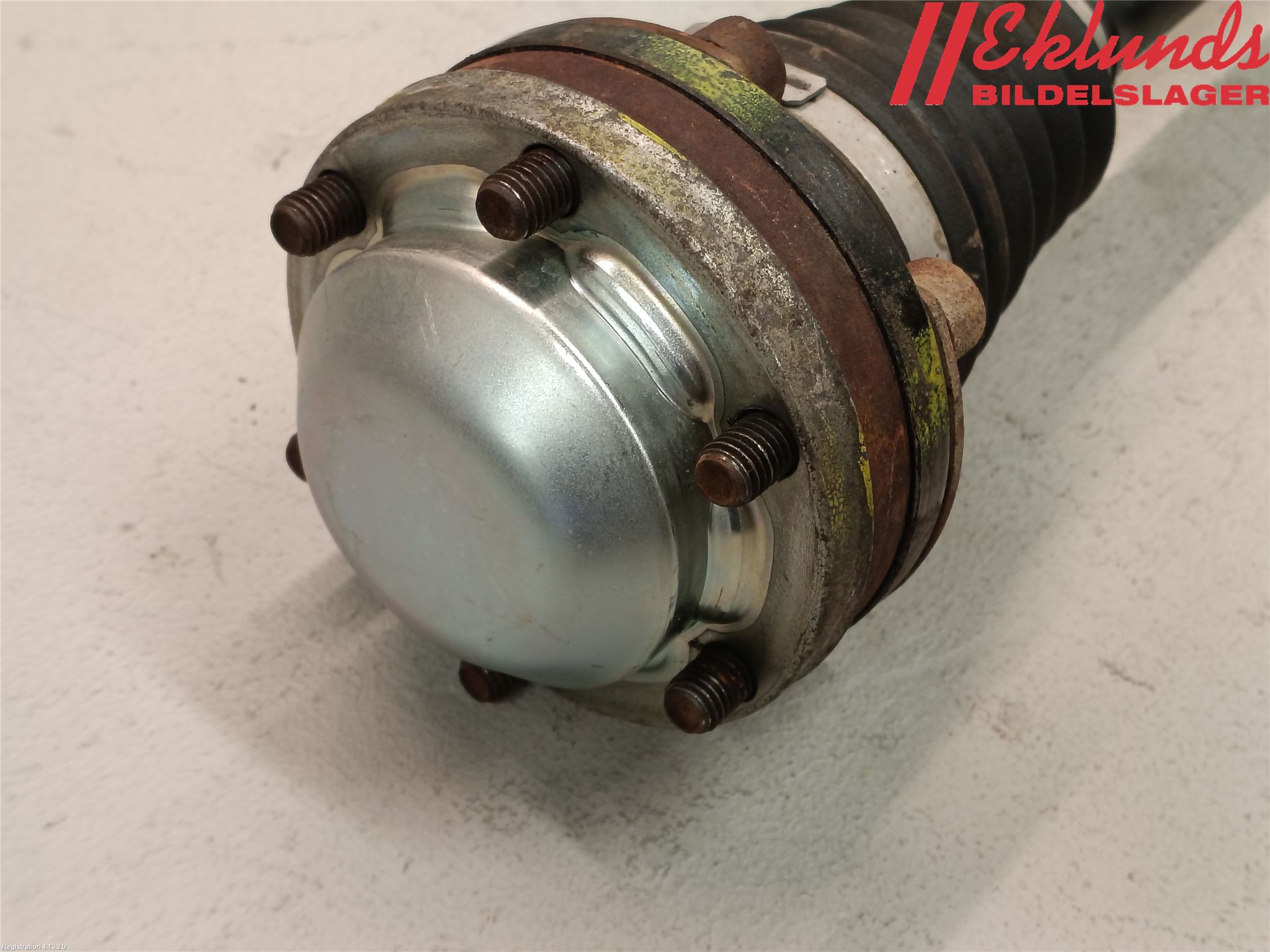 Volkswagen VW TRANSP/CARAVELLE (T5) 04-15 Drivaxel Fram Vänster