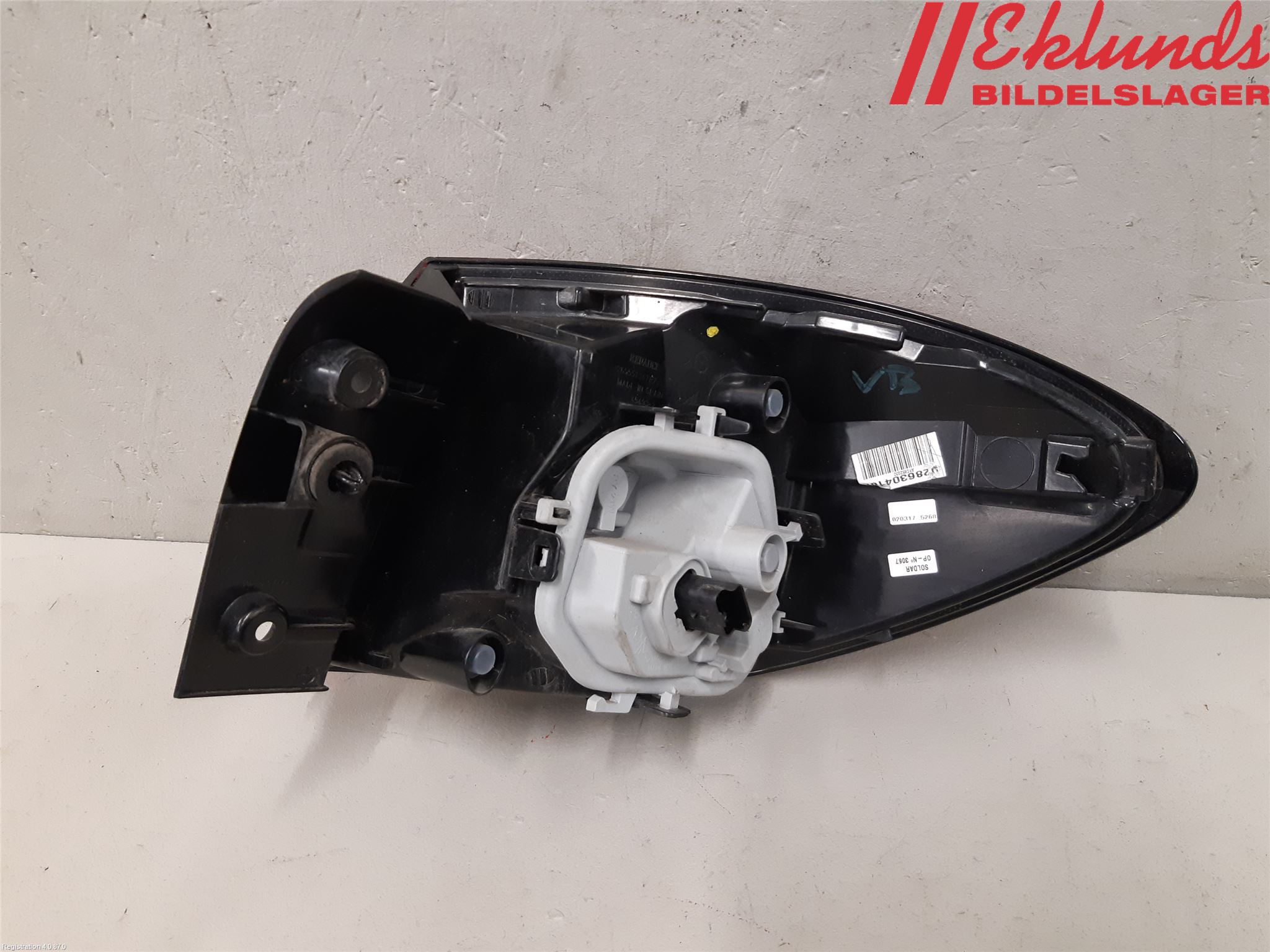 Renault CAPTUR 13-19 Bakljus Vänster