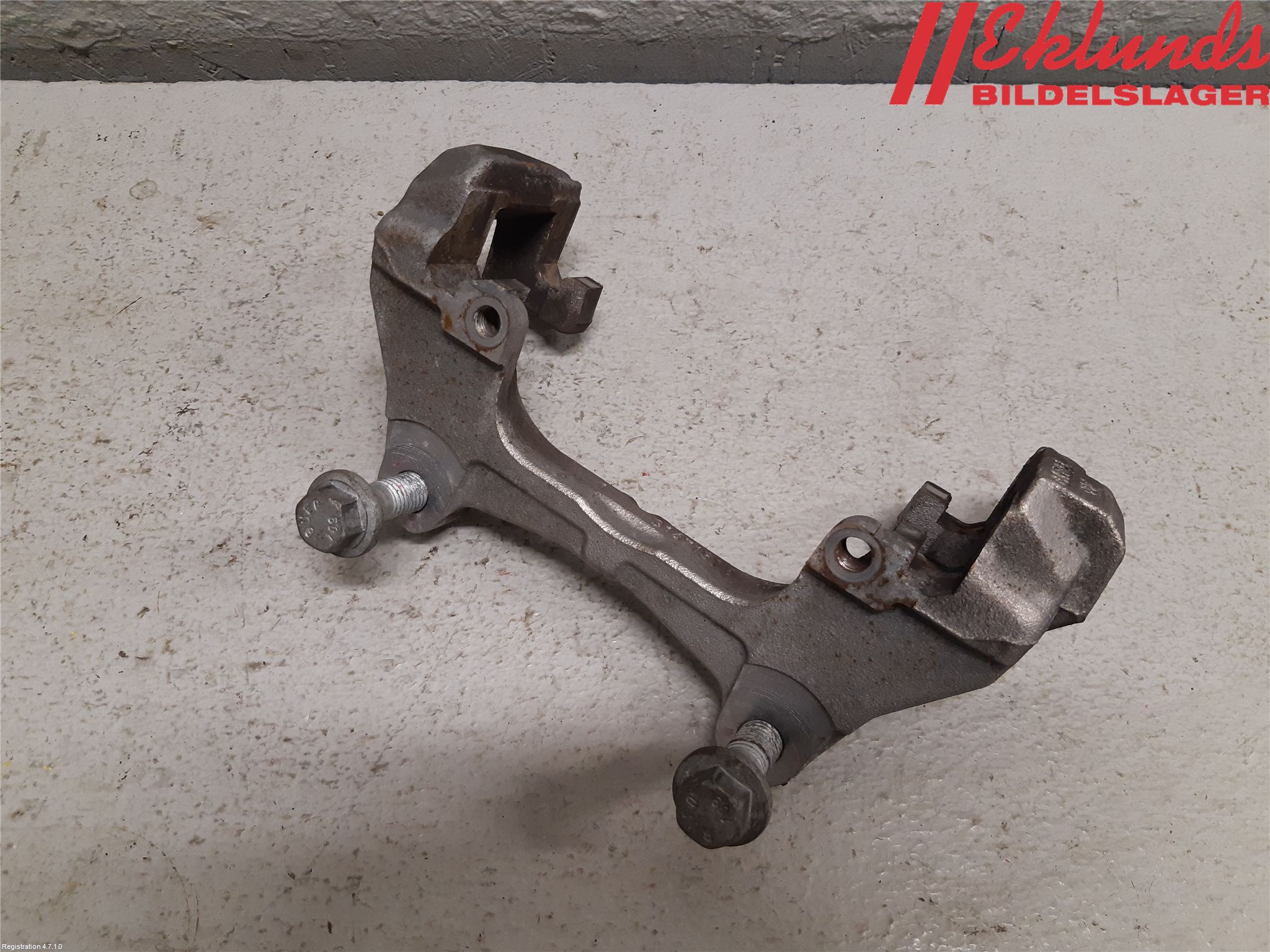 Volvo XC90/RECHARGE 16- Bromsokshållare