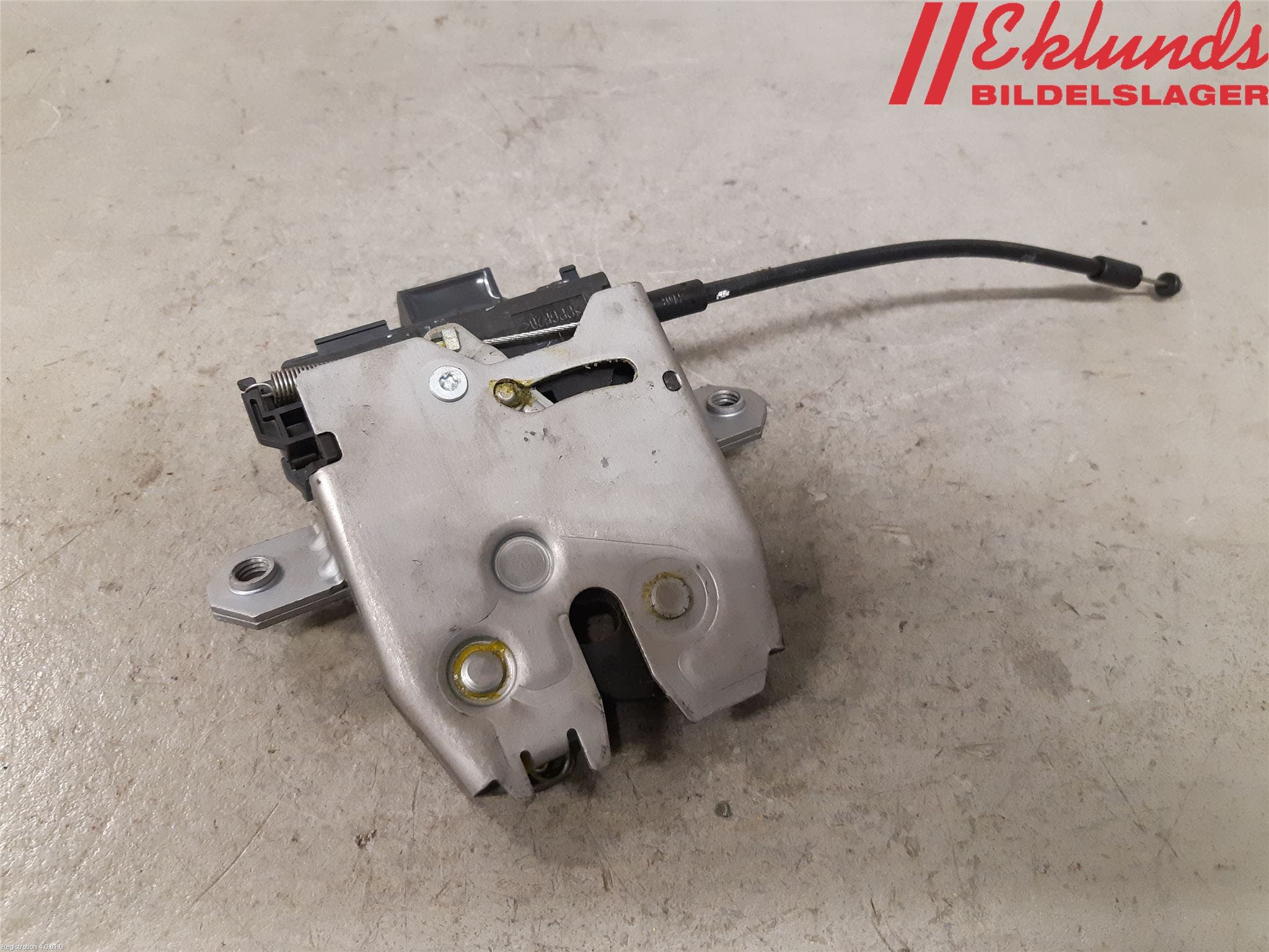 Volvo XC60 09-13 Låskista Baklucka