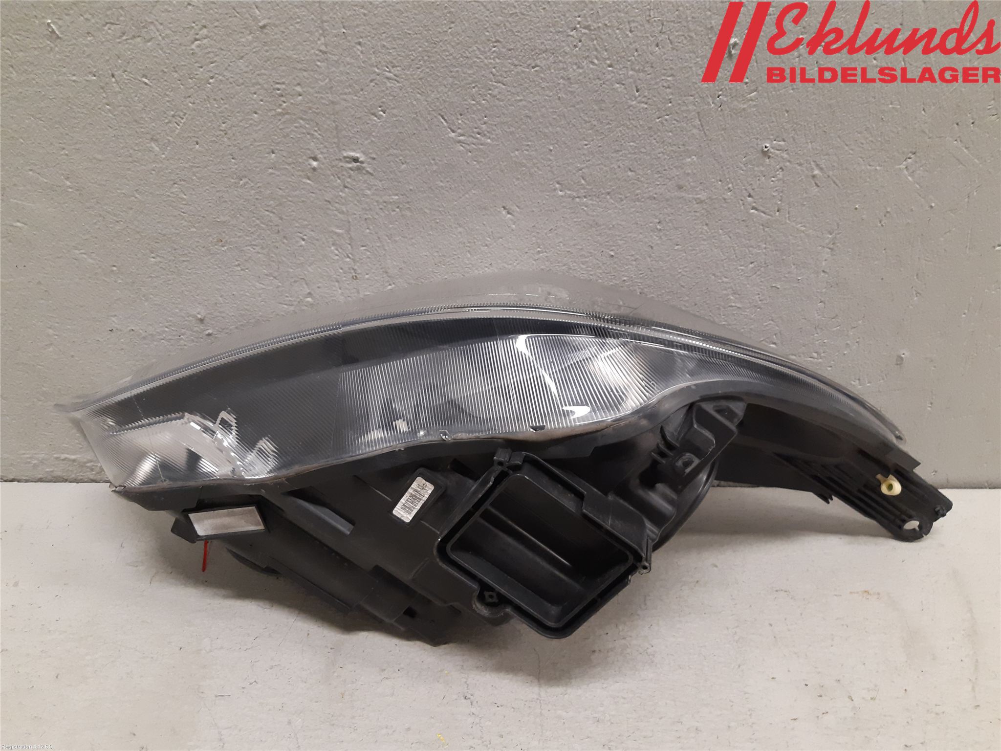 Ford FOCUS 15-18 Strålkastare Vänster
