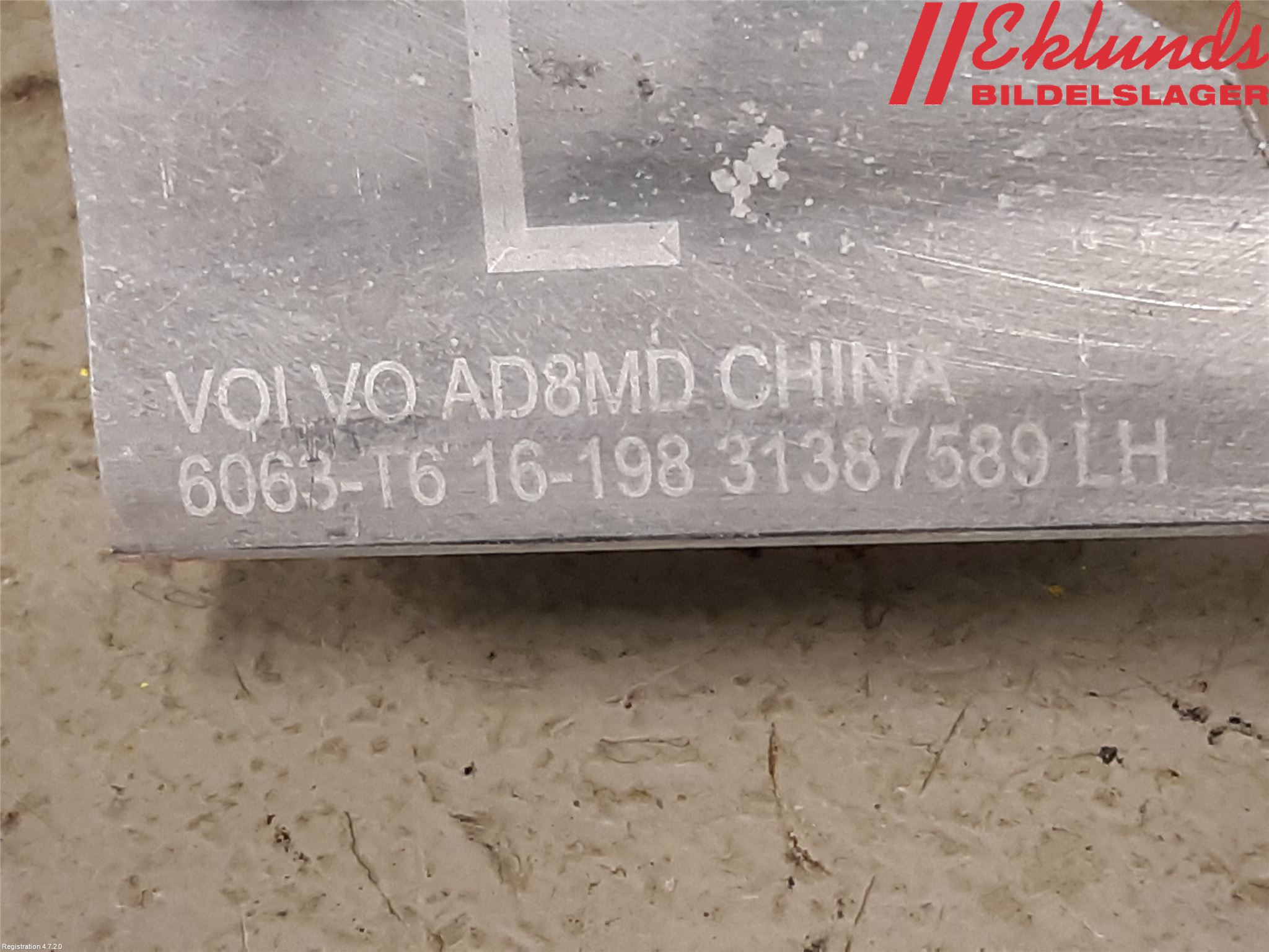 Volvo XC90/RECHARGE 16- Frontplåt