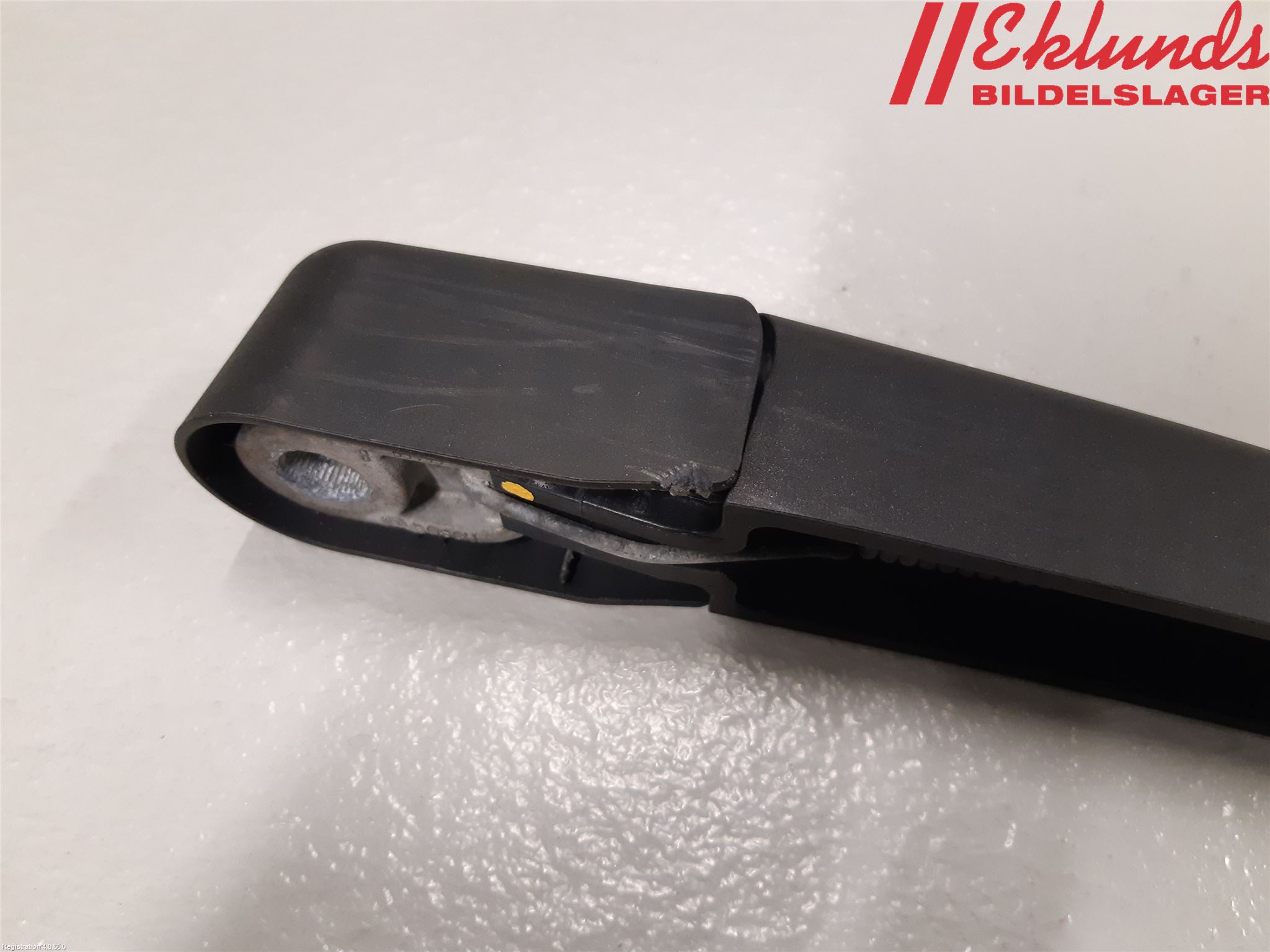 Ford KUGA 08-12 Torkararm-Bakruta