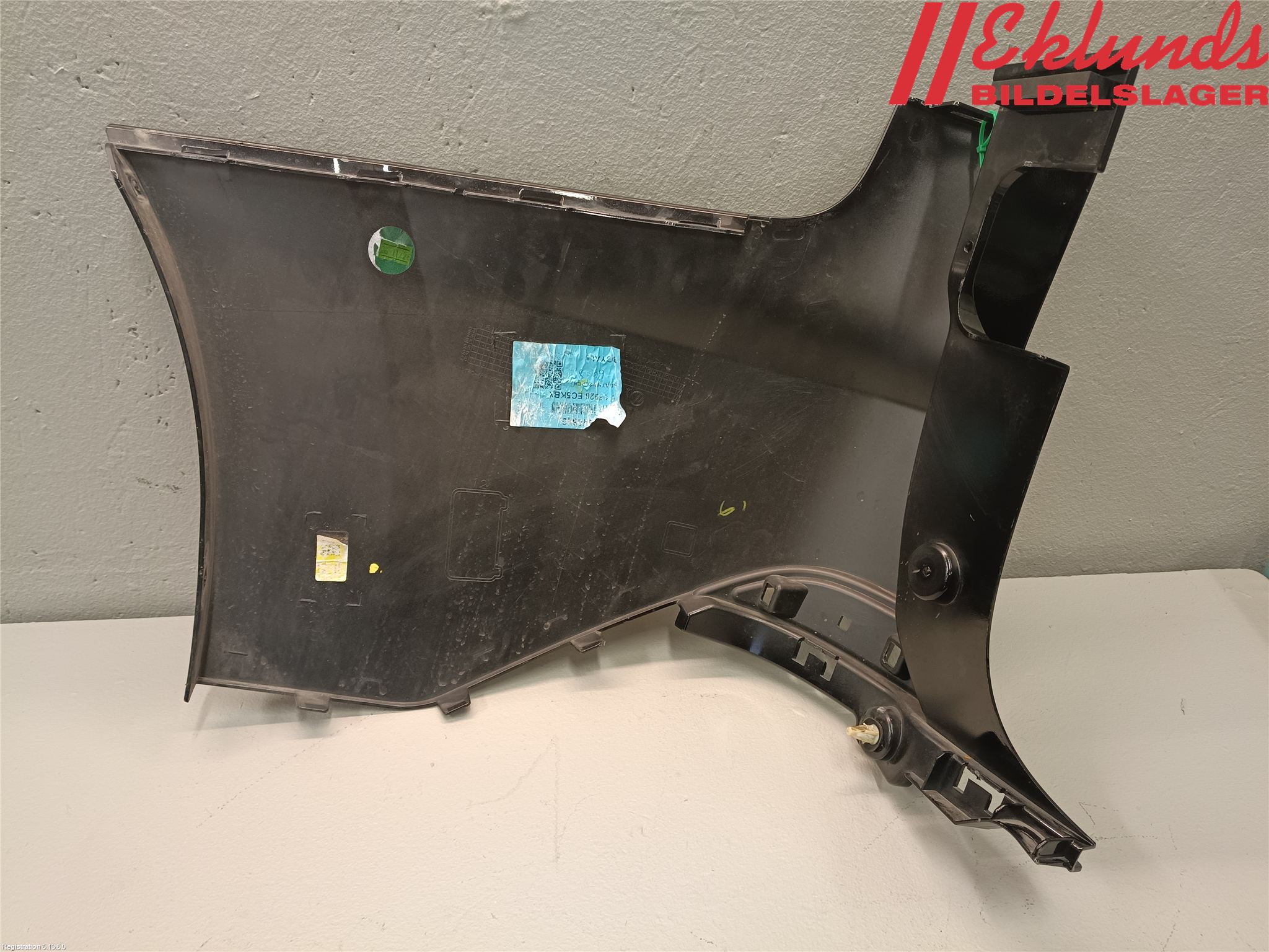 Volkswagen VW TRANSP/CARAVELLE/CALIFORNIA T8 25- Stötfångardel Bak Hö