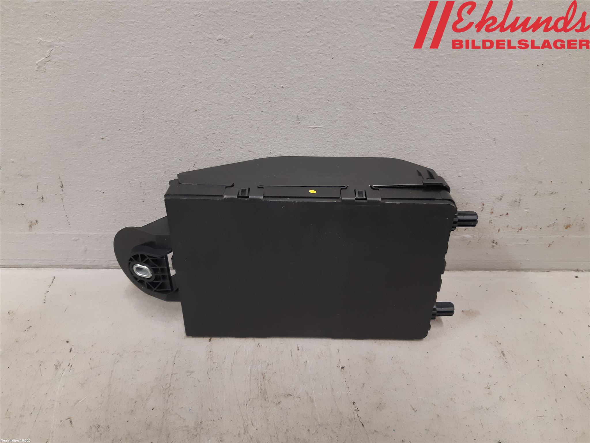 Volvo V90 17->> Säkringsdosa-Elcentral