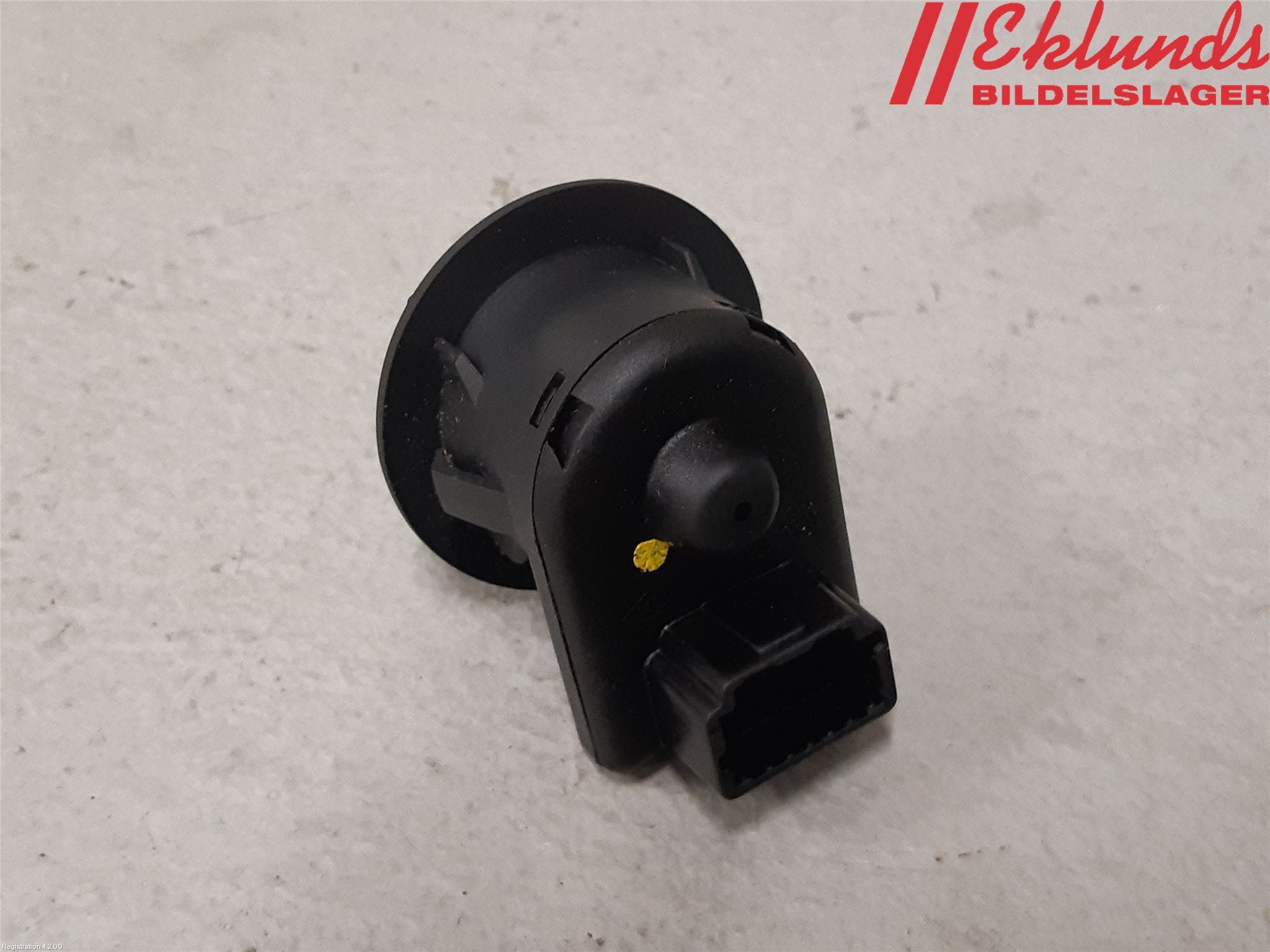 Opel VIVARO 15-19 Strömställare Spegel