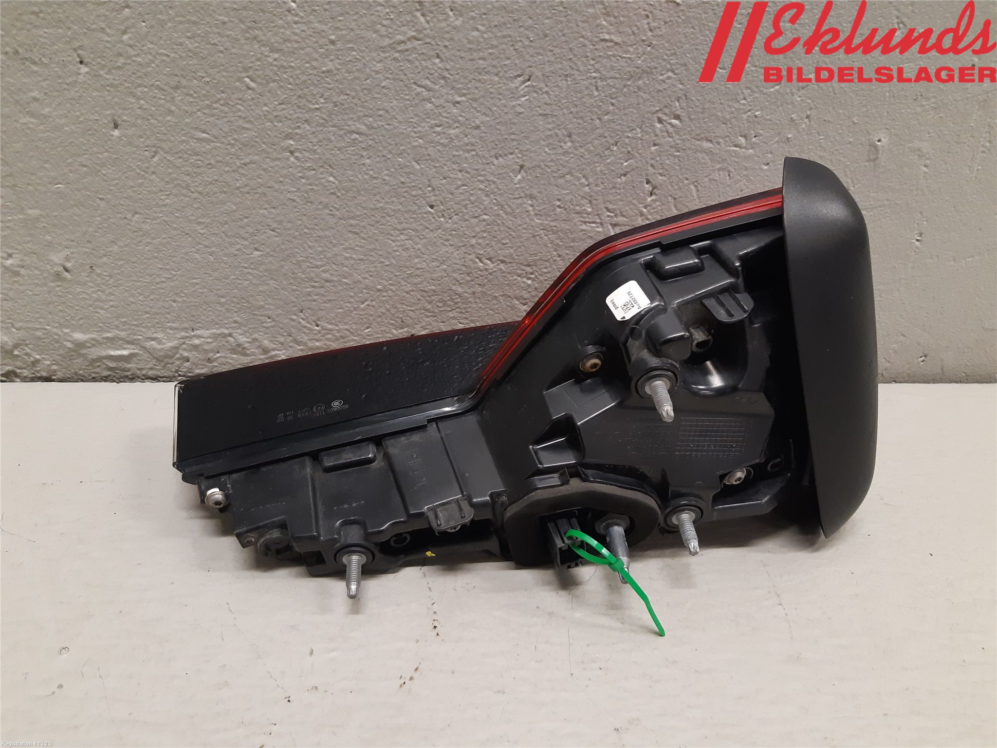 Audi A4/S4 B9 16-19 Bakljus Lucka Hö
