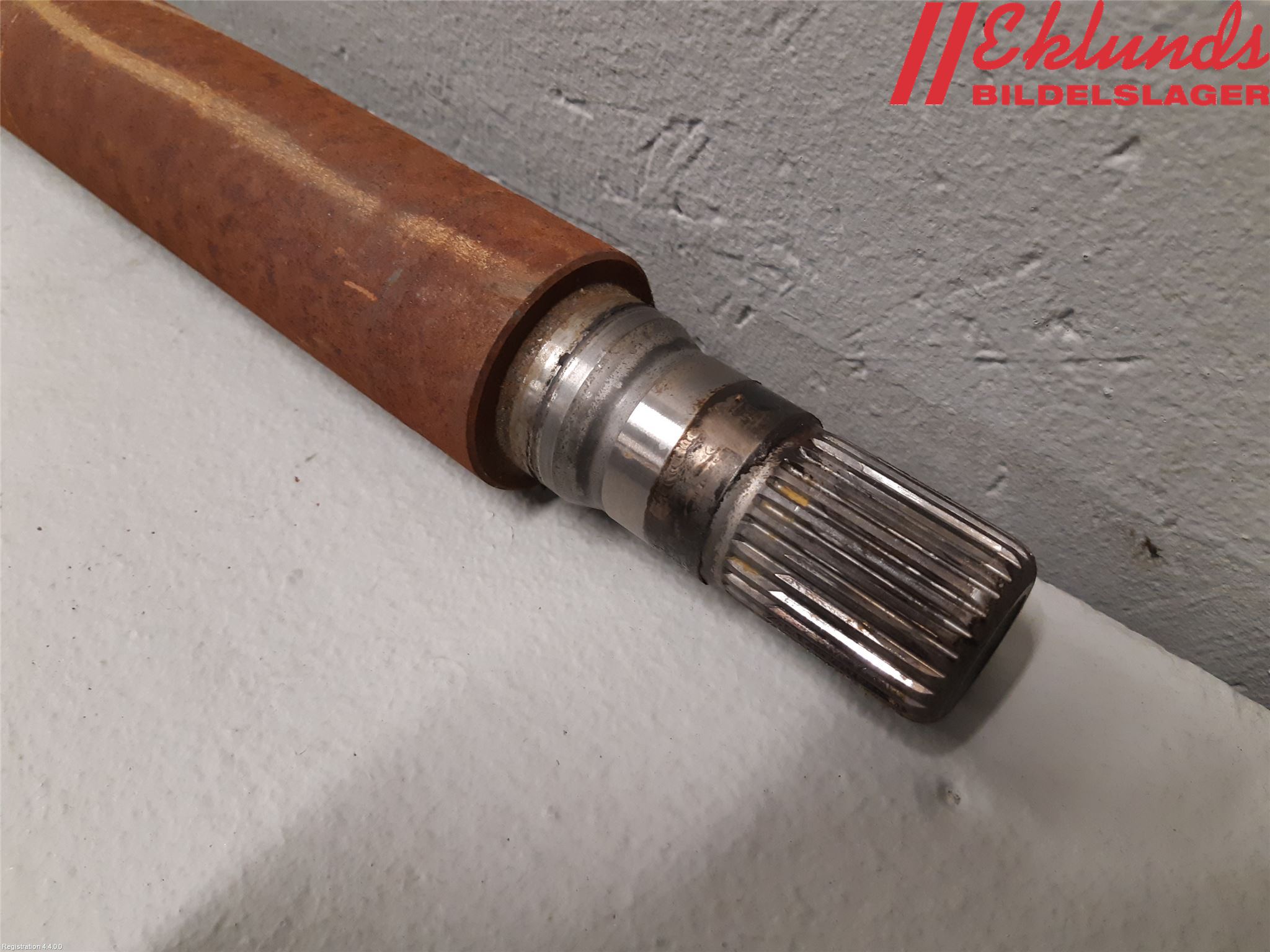 Volvo V70 08-13 Drivaxel Fram Höger