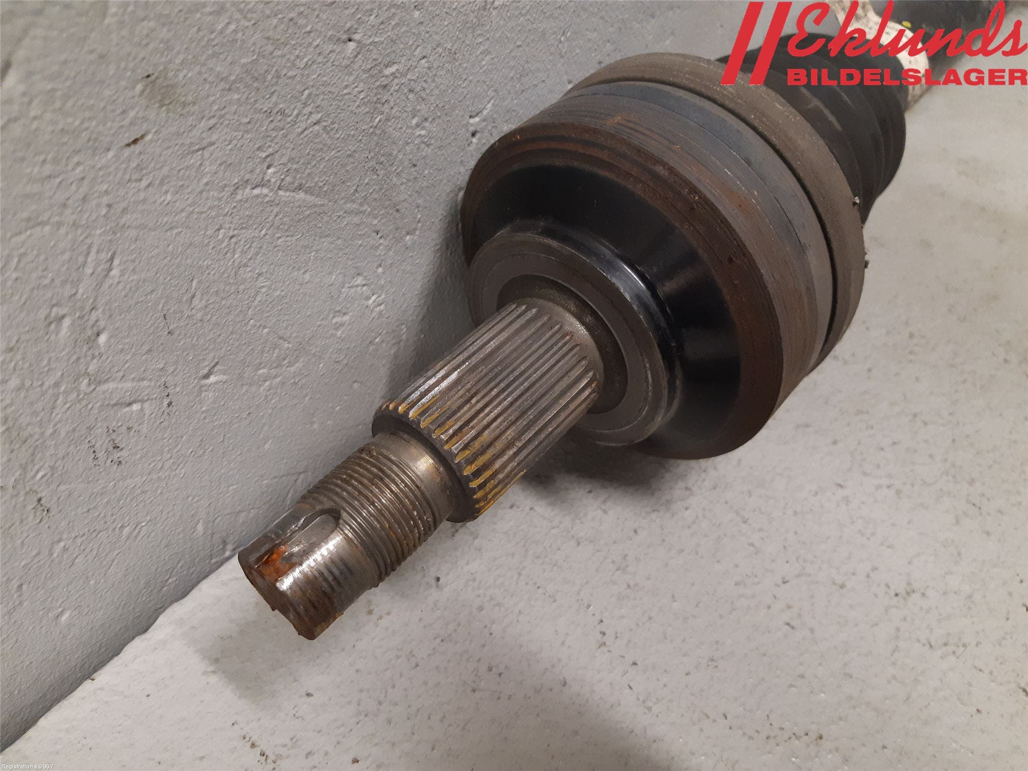 Alfa GIULIA Drivaxel Bak Höger